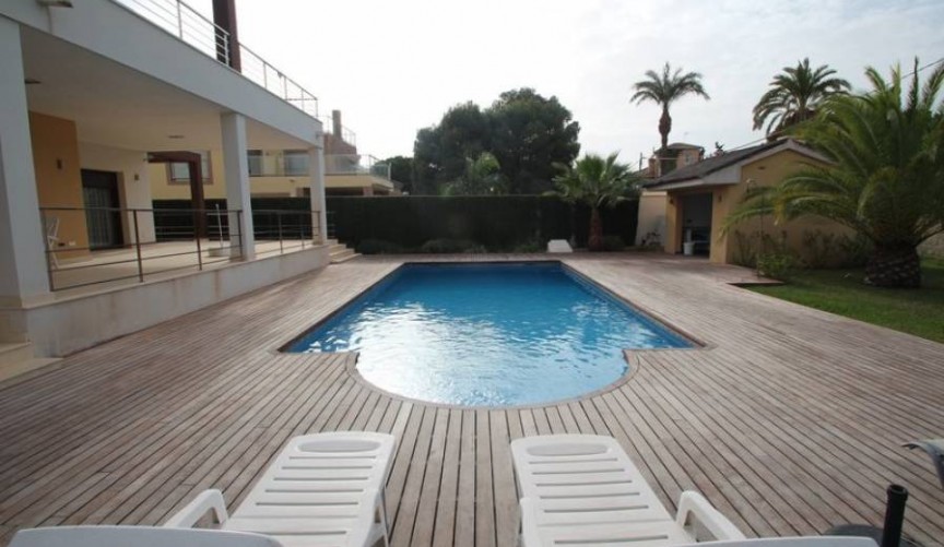 Återförsäljning - Villa -
Orihuela Costa - Costa Blanca