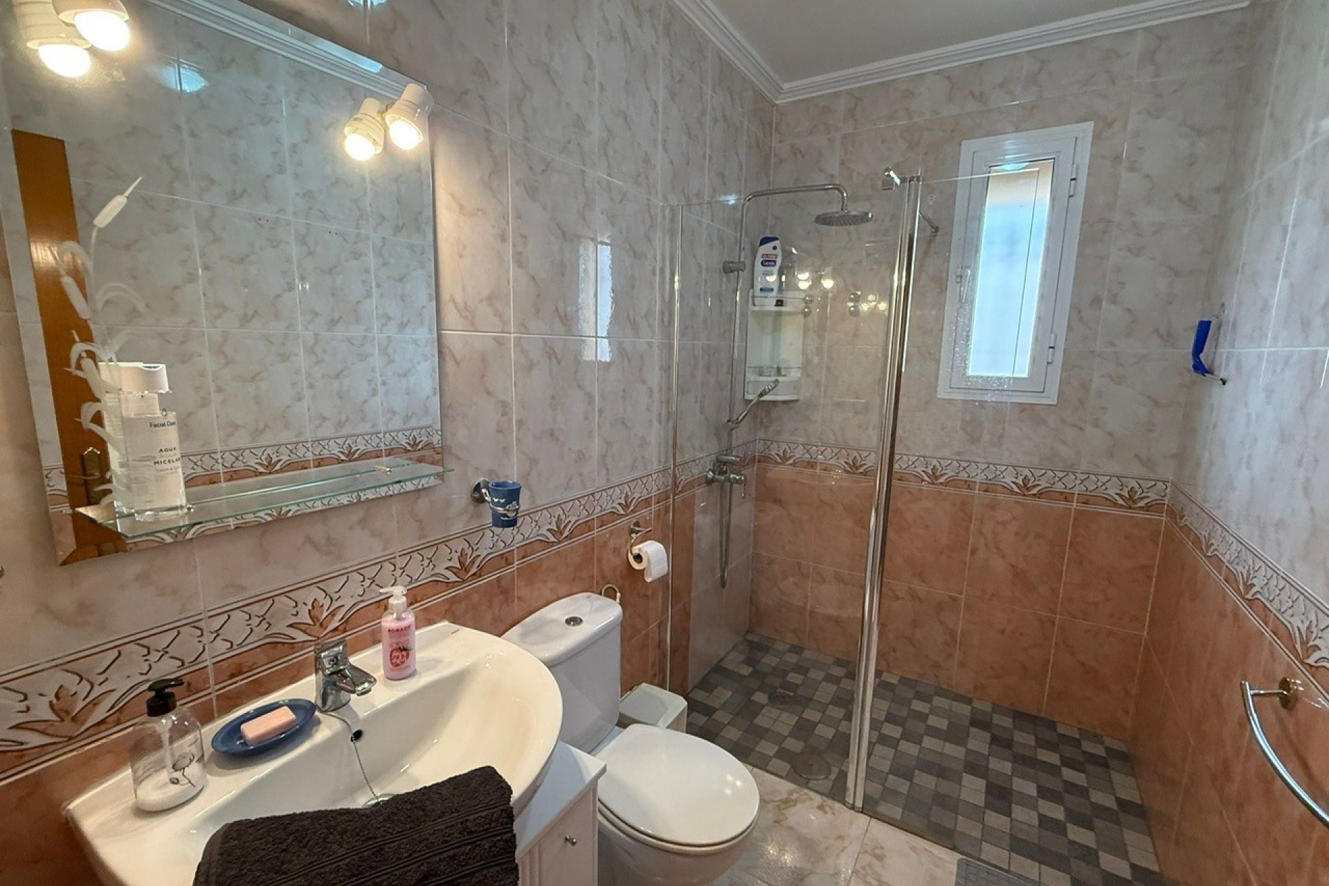 Återförsäljning - Villa -
Orihuela Costa - Costa Blanca