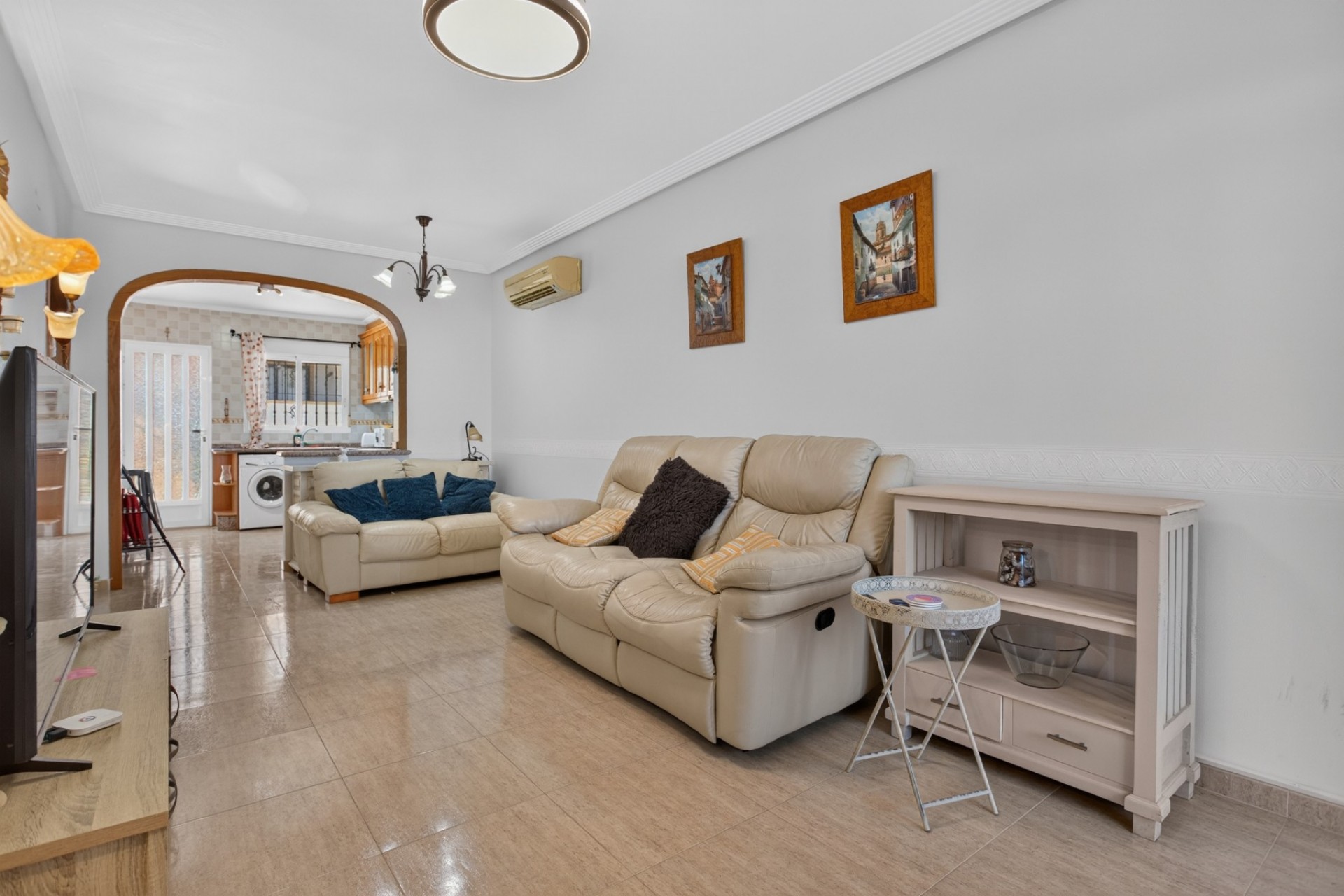 Återförsäljning - Villa -
Orihuela Costa - Costa Blanca