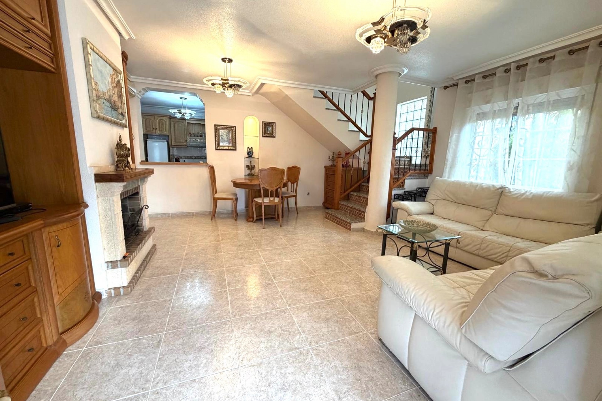 Återförsäljning - Villa -
Orihuela Costa - Costa Blanca