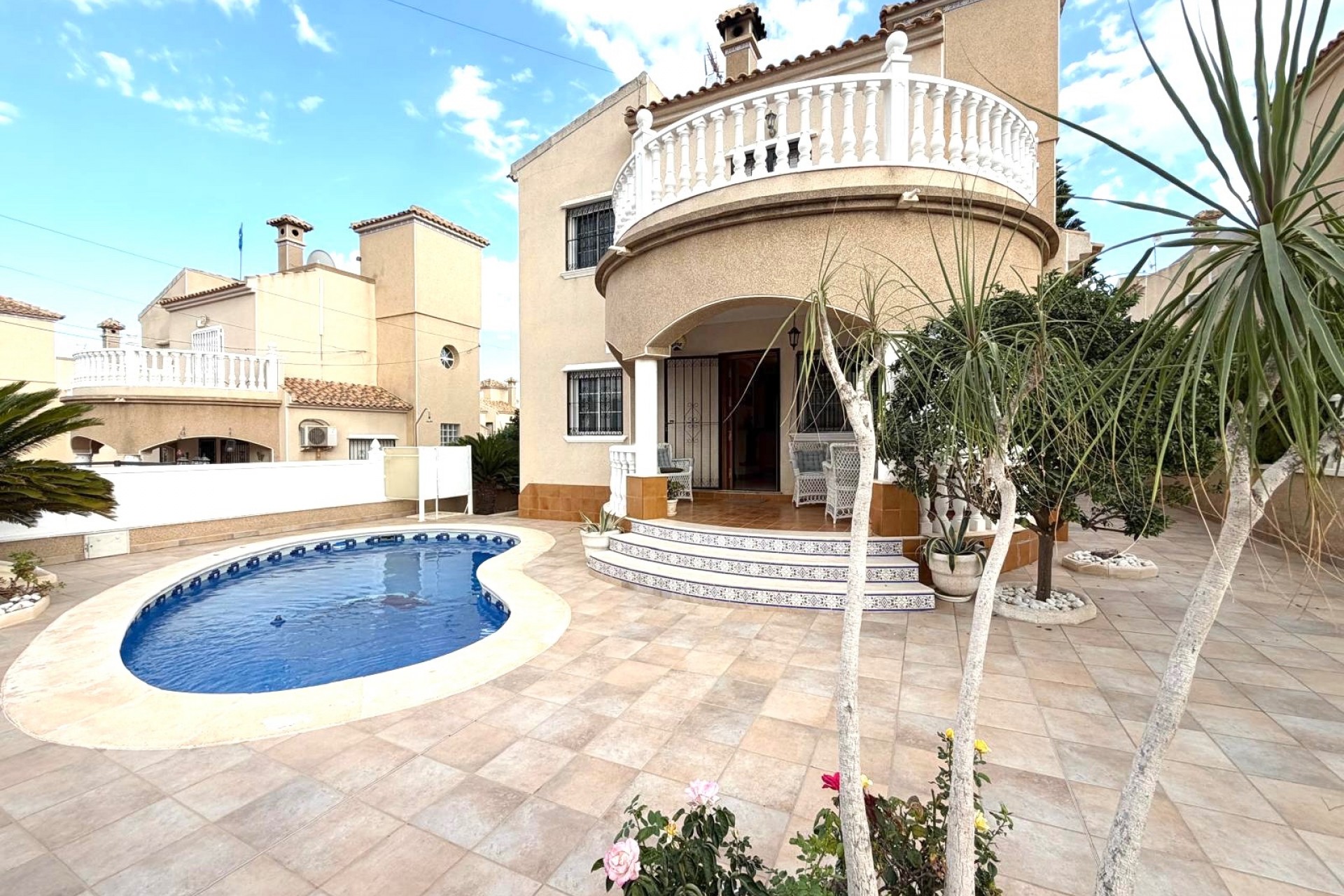 Återförsäljning - Villa -
Orihuela Costa - Costa Blanca