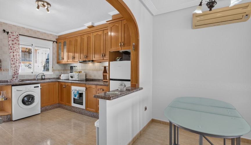 Återförsäljning - Villa -
Orihuela Costa - Costa Blanca