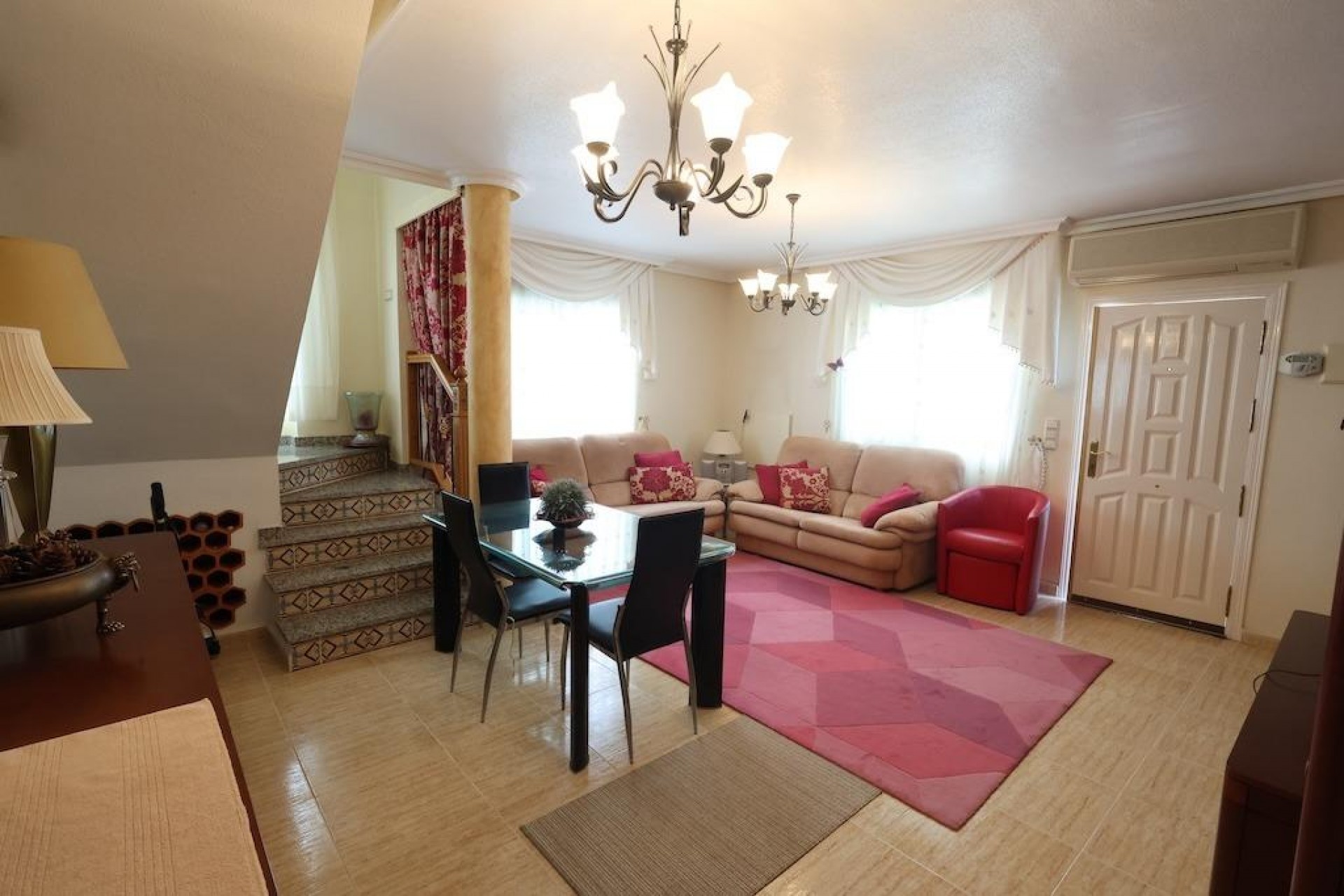 Återförsäljning - Villa -
Orihuela Costa - Costa Blanca