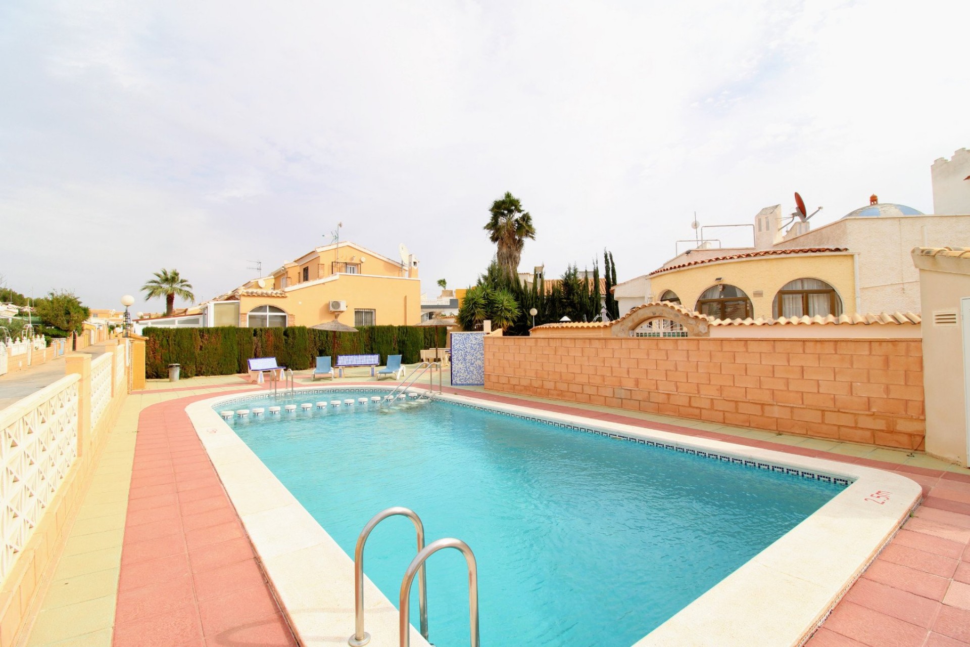 Återförsäljning - Villa -
Orihuela Costa - Costa Blanca