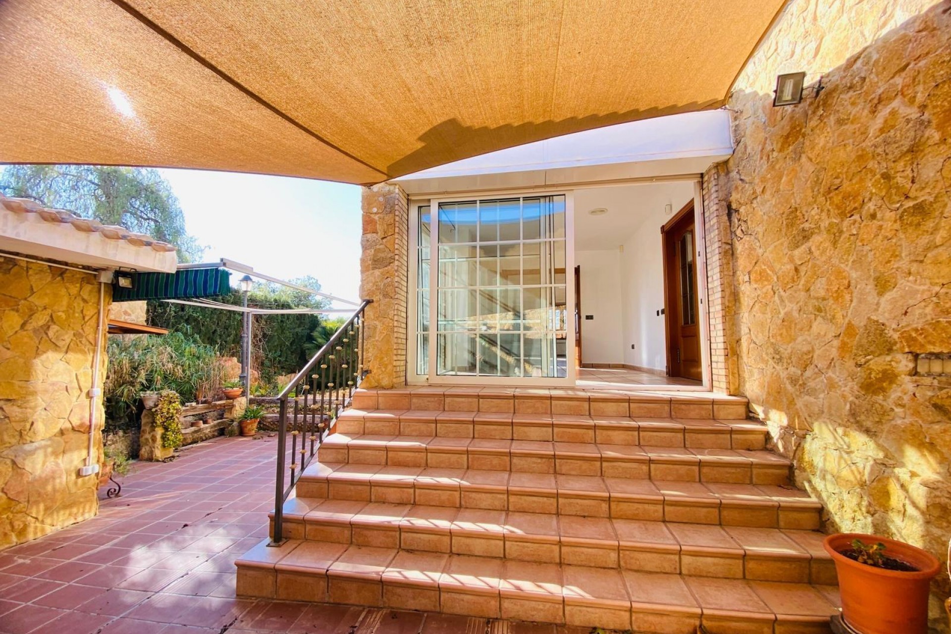 Återförsäljning - Villa -
Orihuela Costa - La Florida