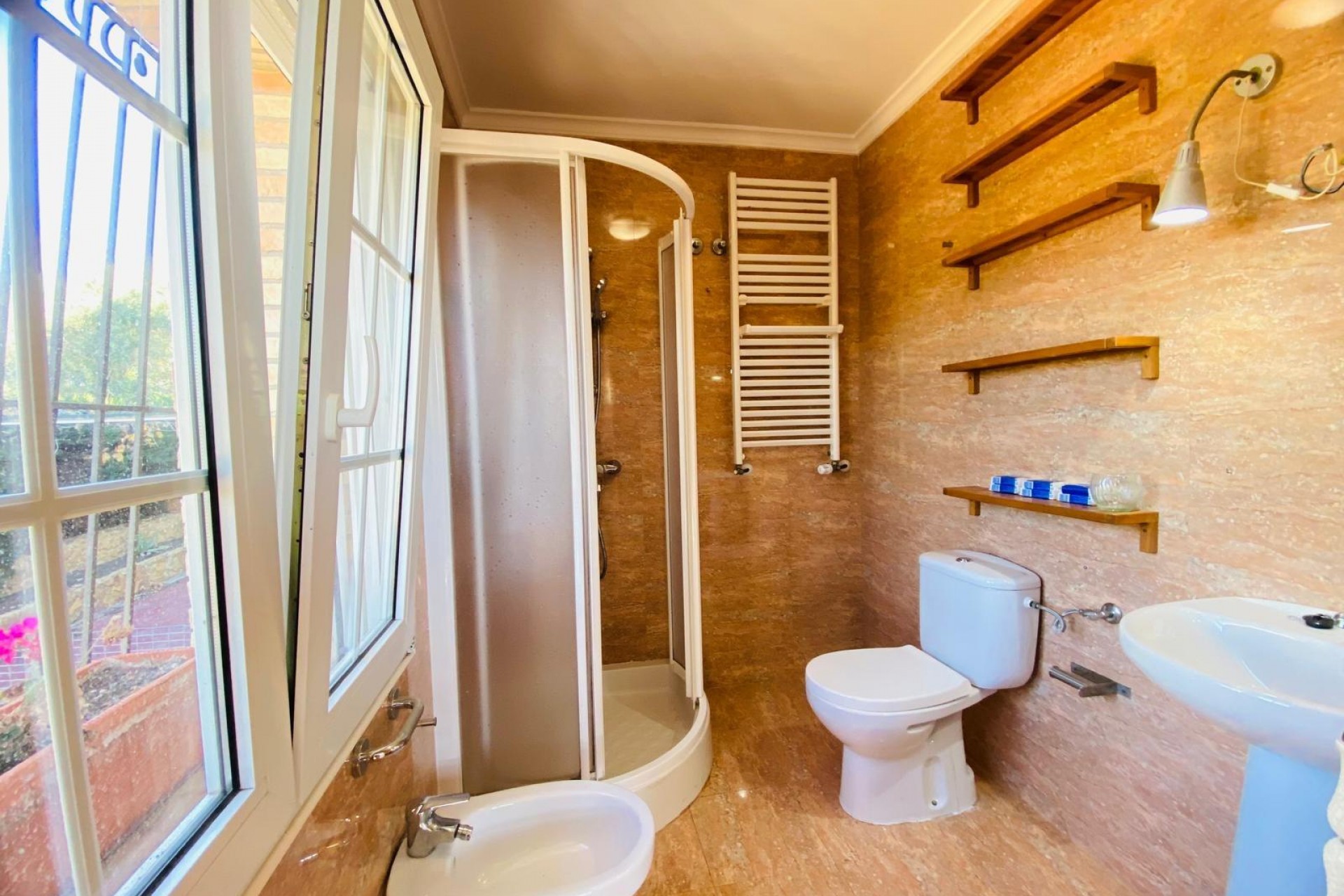 Återförsäljning - Villa -
Orihuela Costa - La Florida