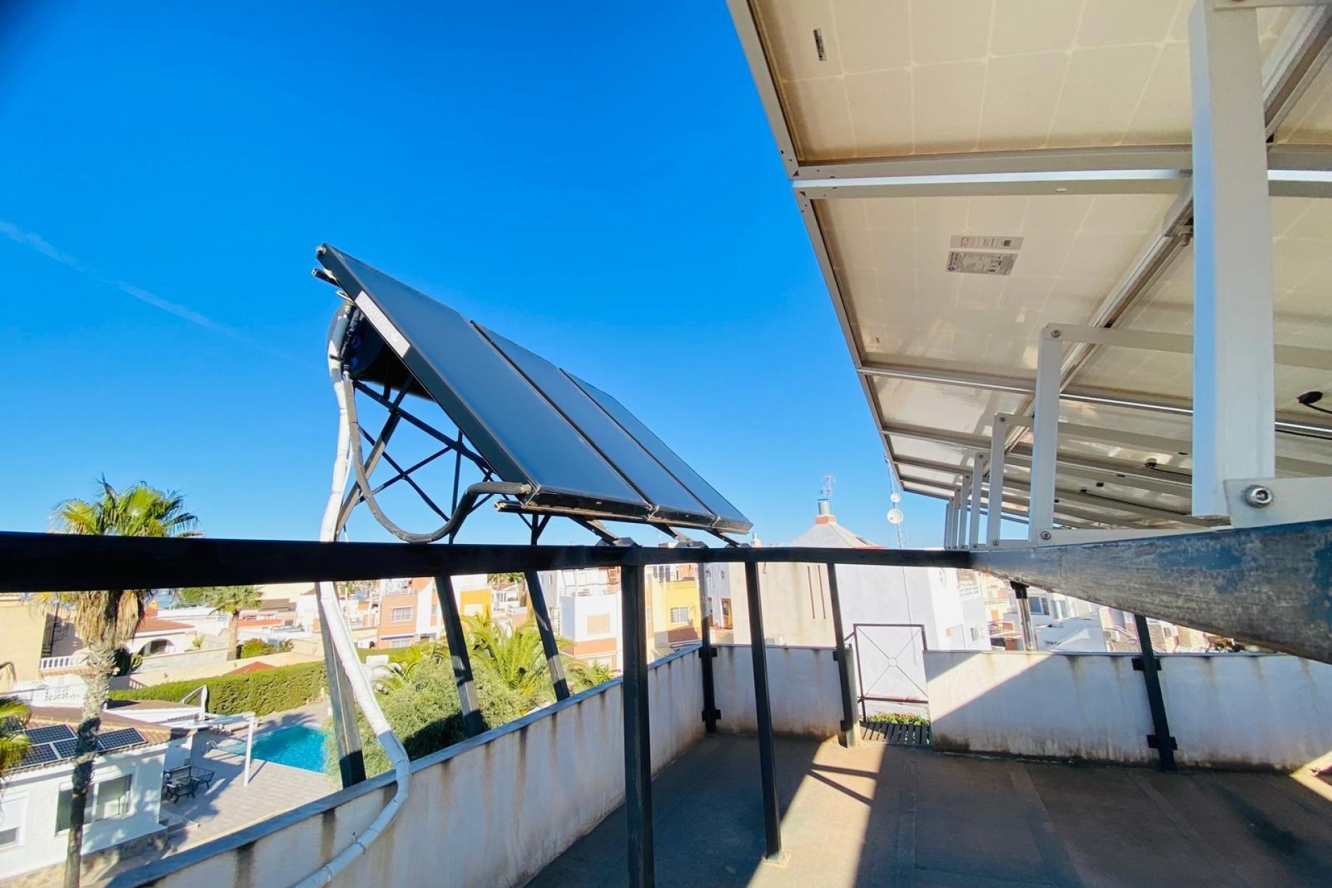 Återförsäljning - Villa -
Orihuela Costa - La Florida