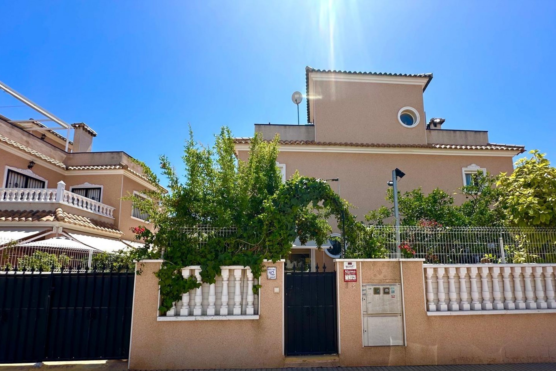 Återförsäljning - Villa -
Orihuela Costa - La Regia