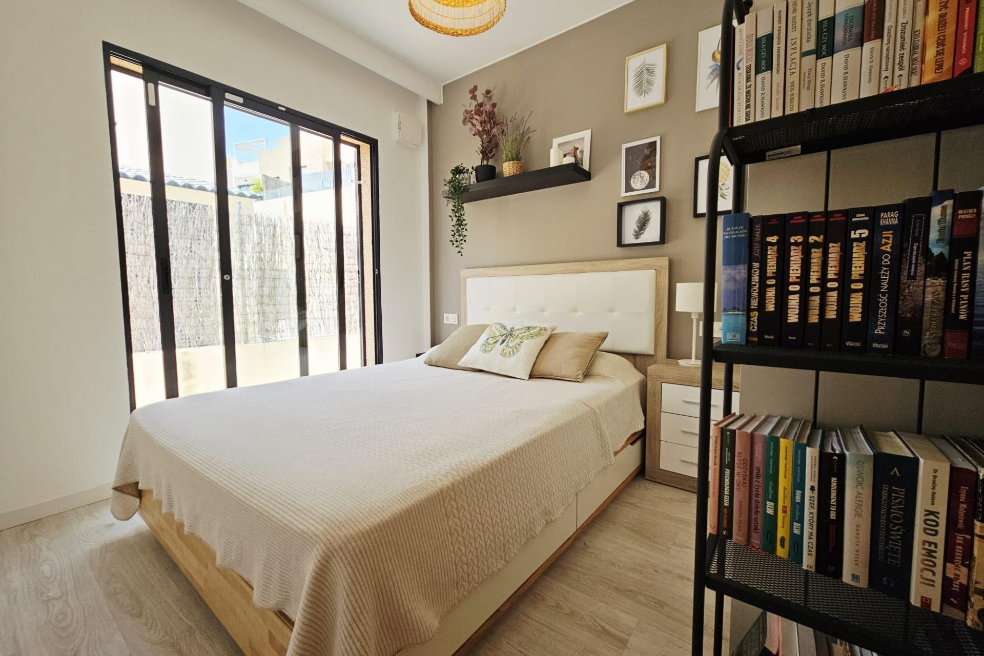 Återförsäljning - Villa -
Orihuela Costa - La Regia