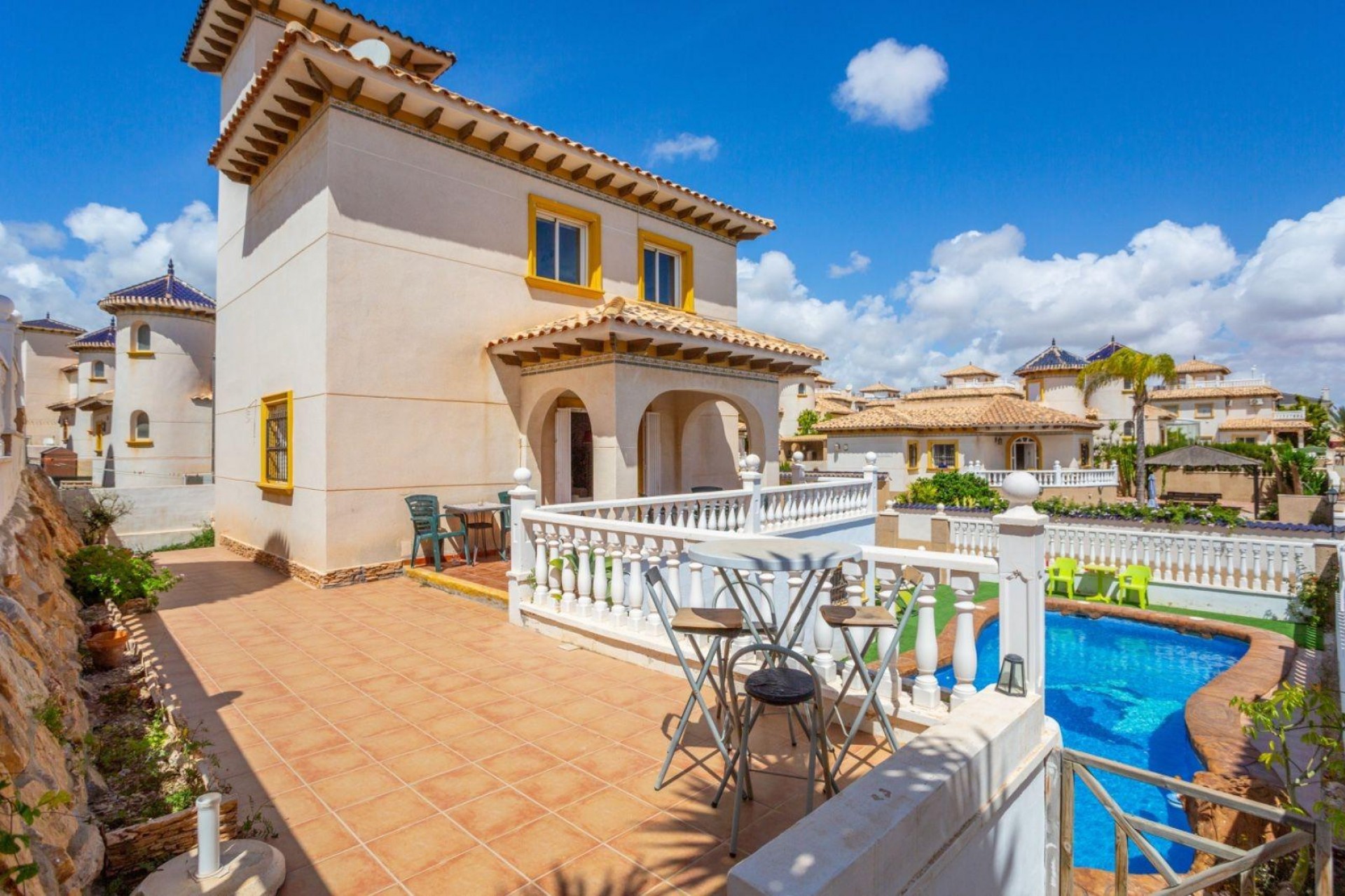 Återförsäljning - Villa -
Orihuela Costa - La Zenia