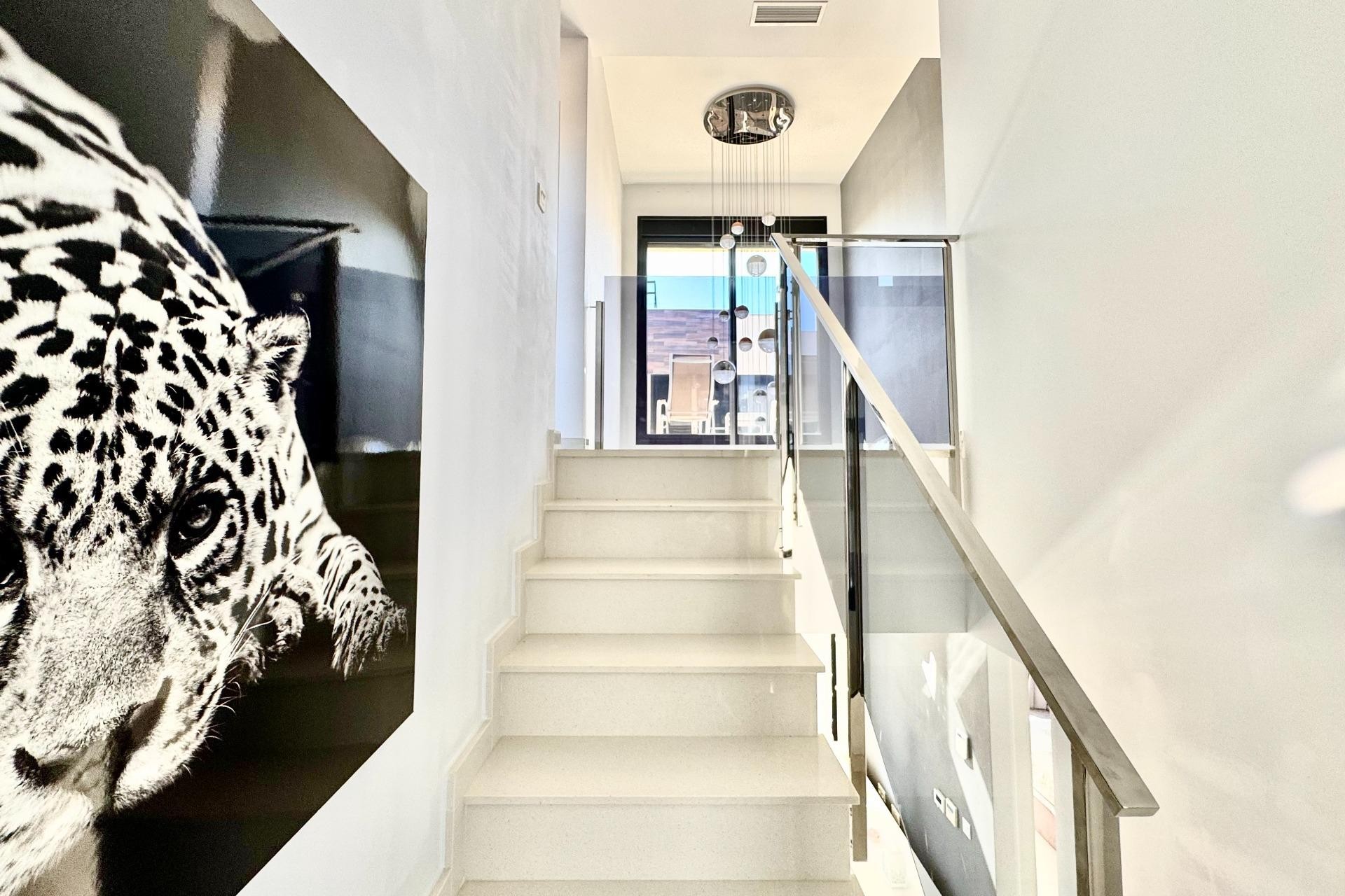 Återförsäljning - Villa -
Orihuela Costa - Lomas de Cabo Roig