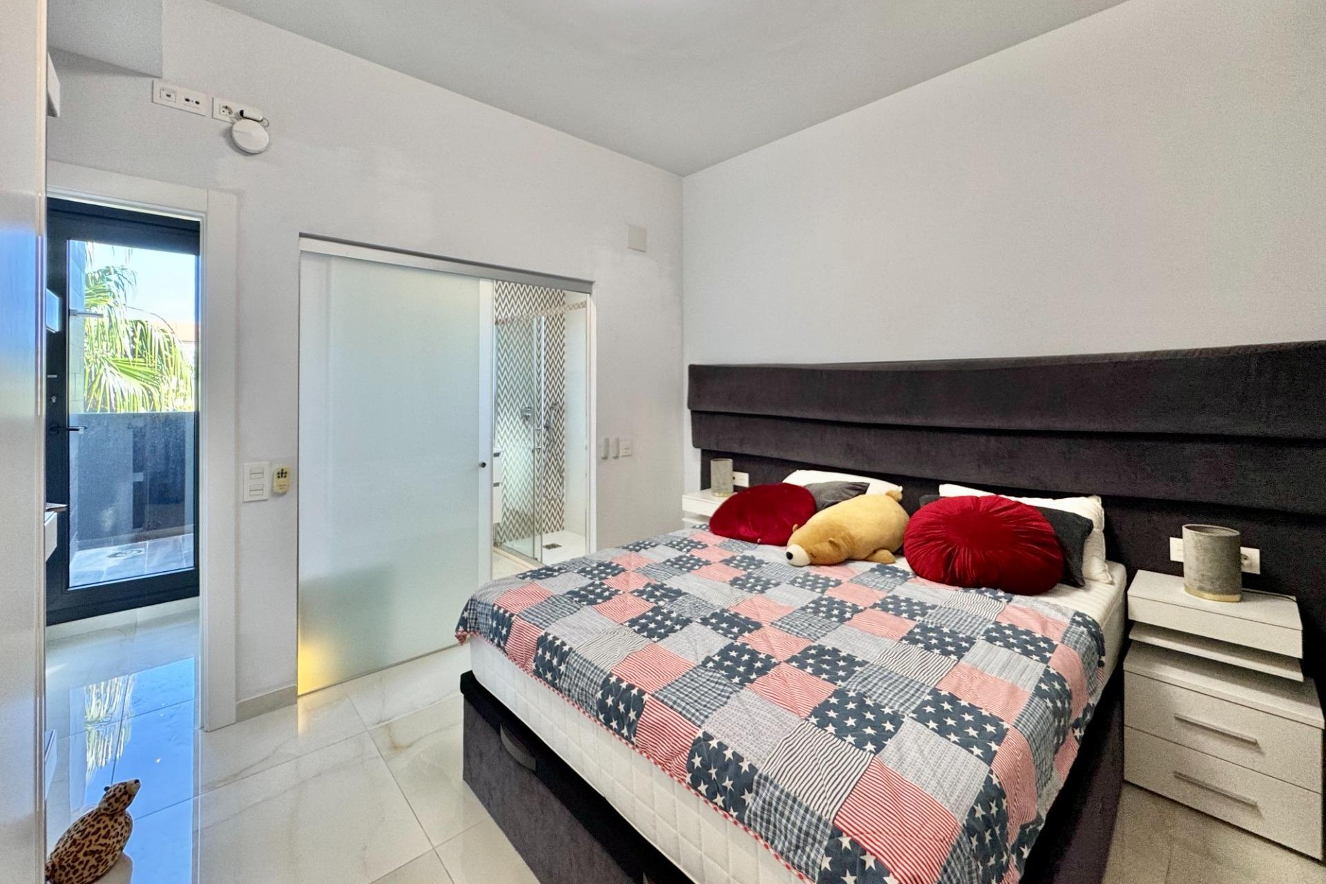 Återförsäljning - Villa -
Orihuela Costa - Lomas de Cabo Roig