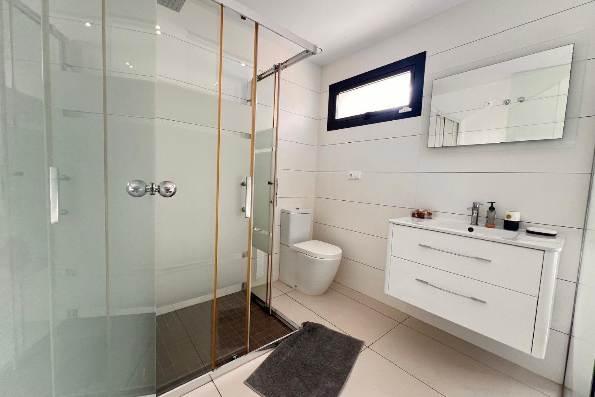 Återförsäljning - Villa -
Orihuela Costa - Lomas de Cabo Roig