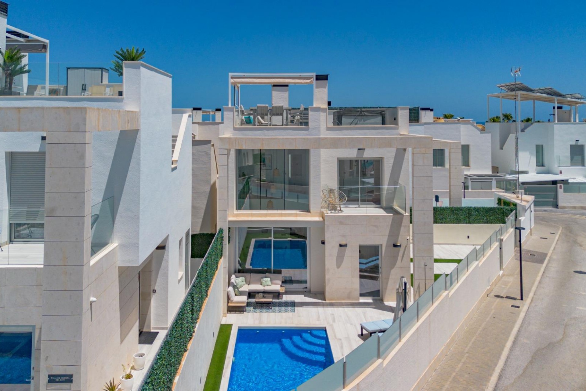 Återförsäljning - Villa -
Orihuela Costa - Lomas de Cabo Roig