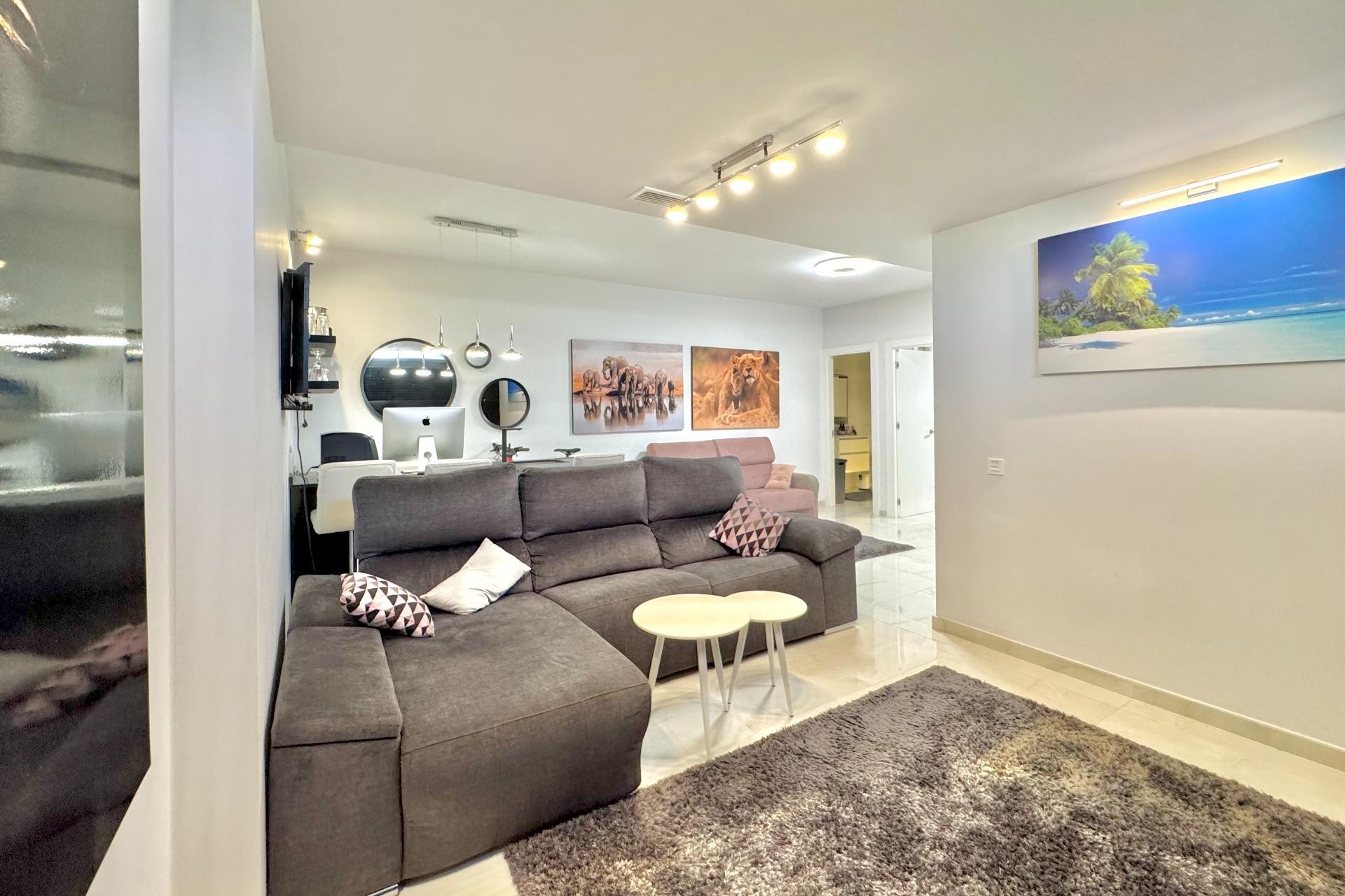 Återförsäljning - Villa -
Orihuela Costa - Lomas de Cabo Roig