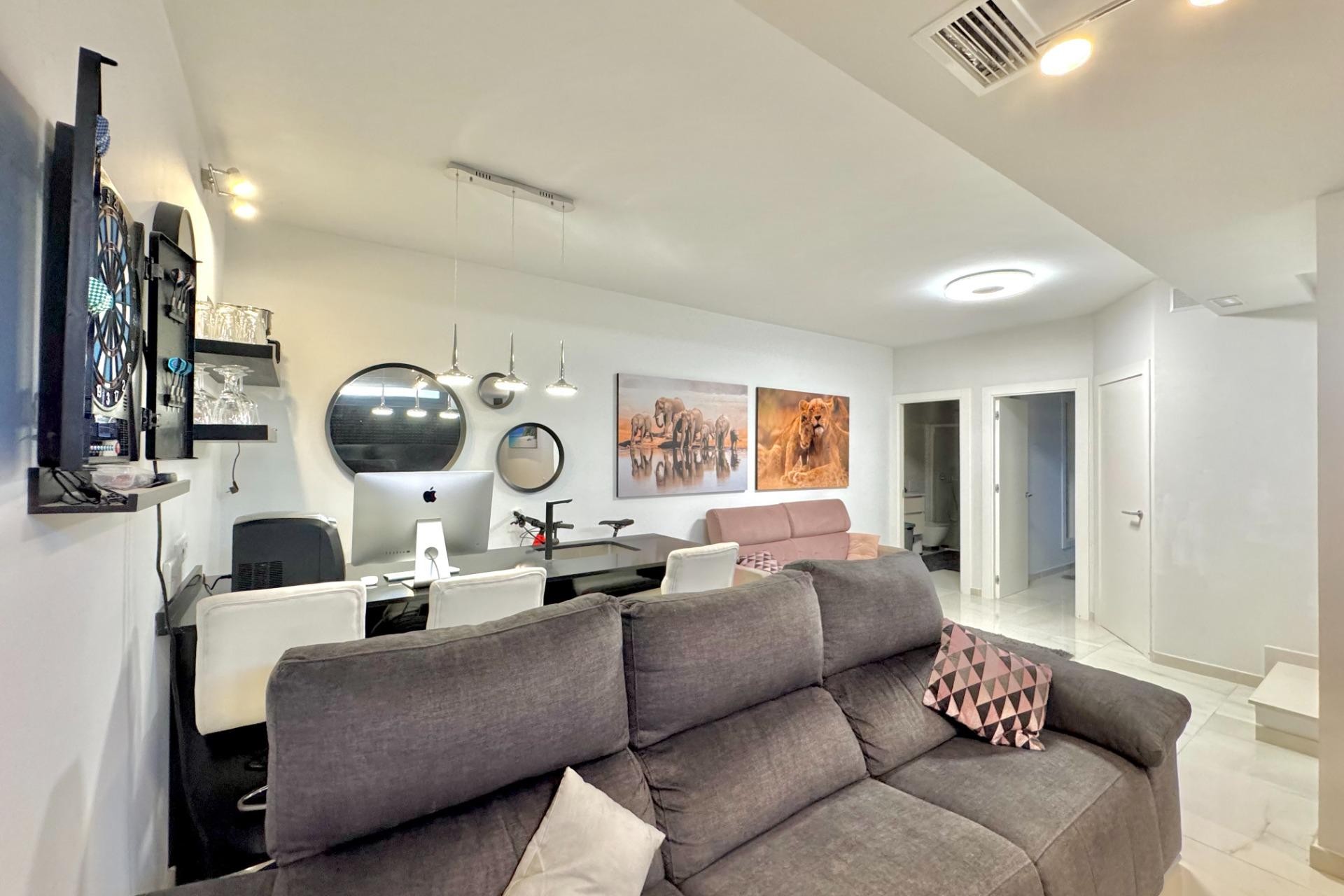 Återförsäljning - Villa -
Orihuela Costa - Lomas de Cabo Roig