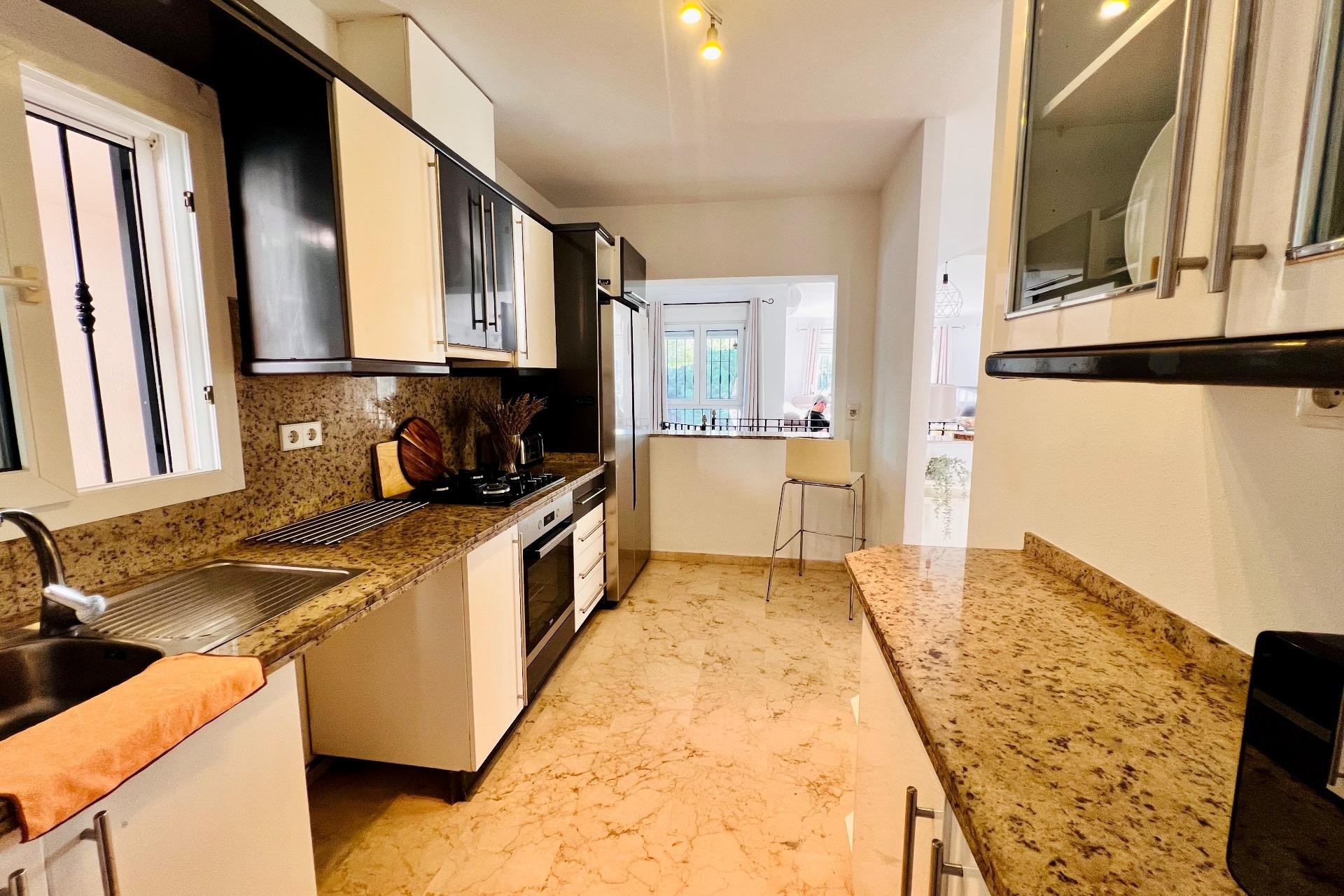 Återförsäljning - Villa -
Orihuela Costa - Lomas De Campoamor-las Ramblas