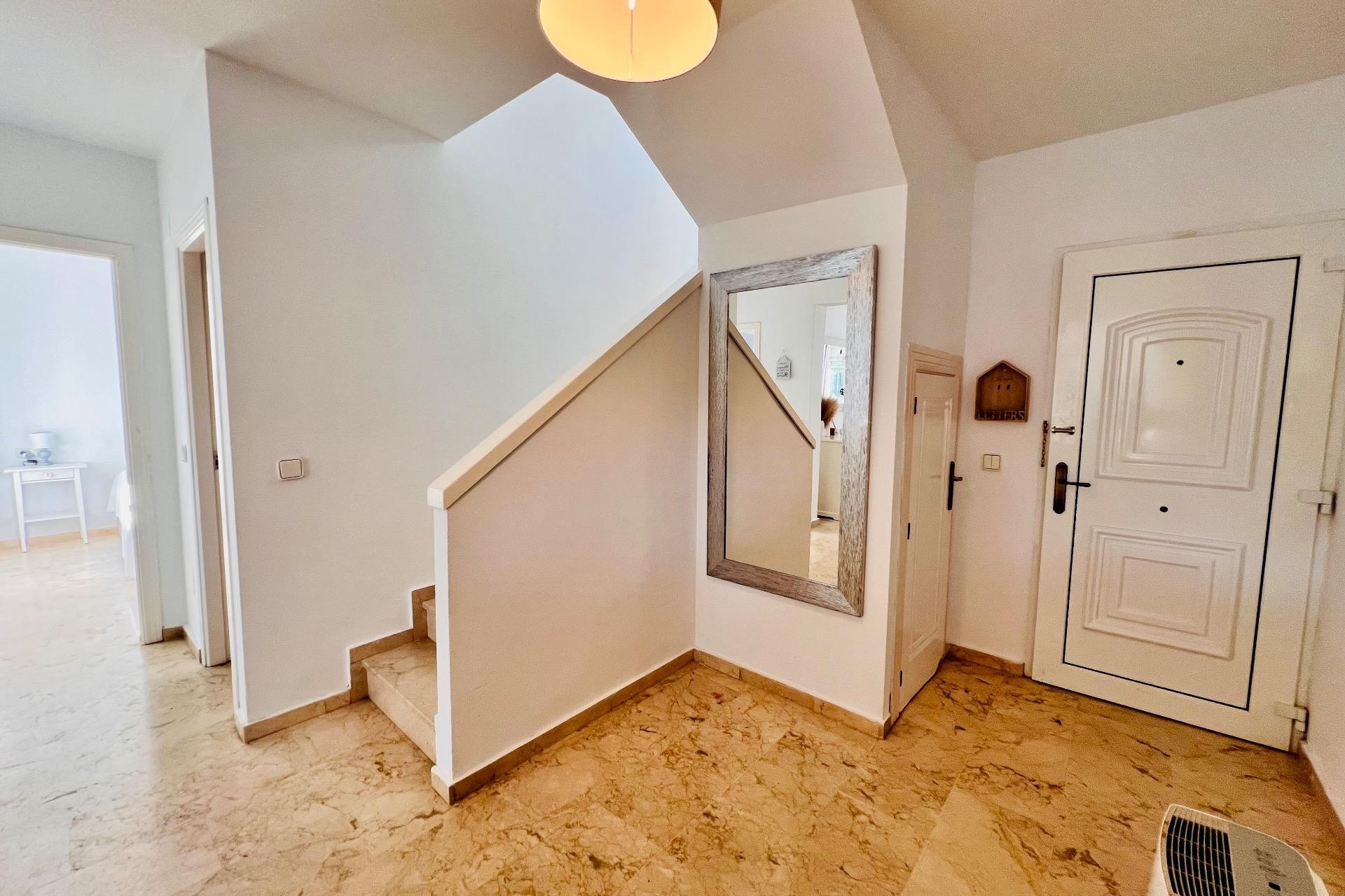 Återförsäljning - Villa -
Orihuela Costa - Lomas De Campoamor-las Ramblas