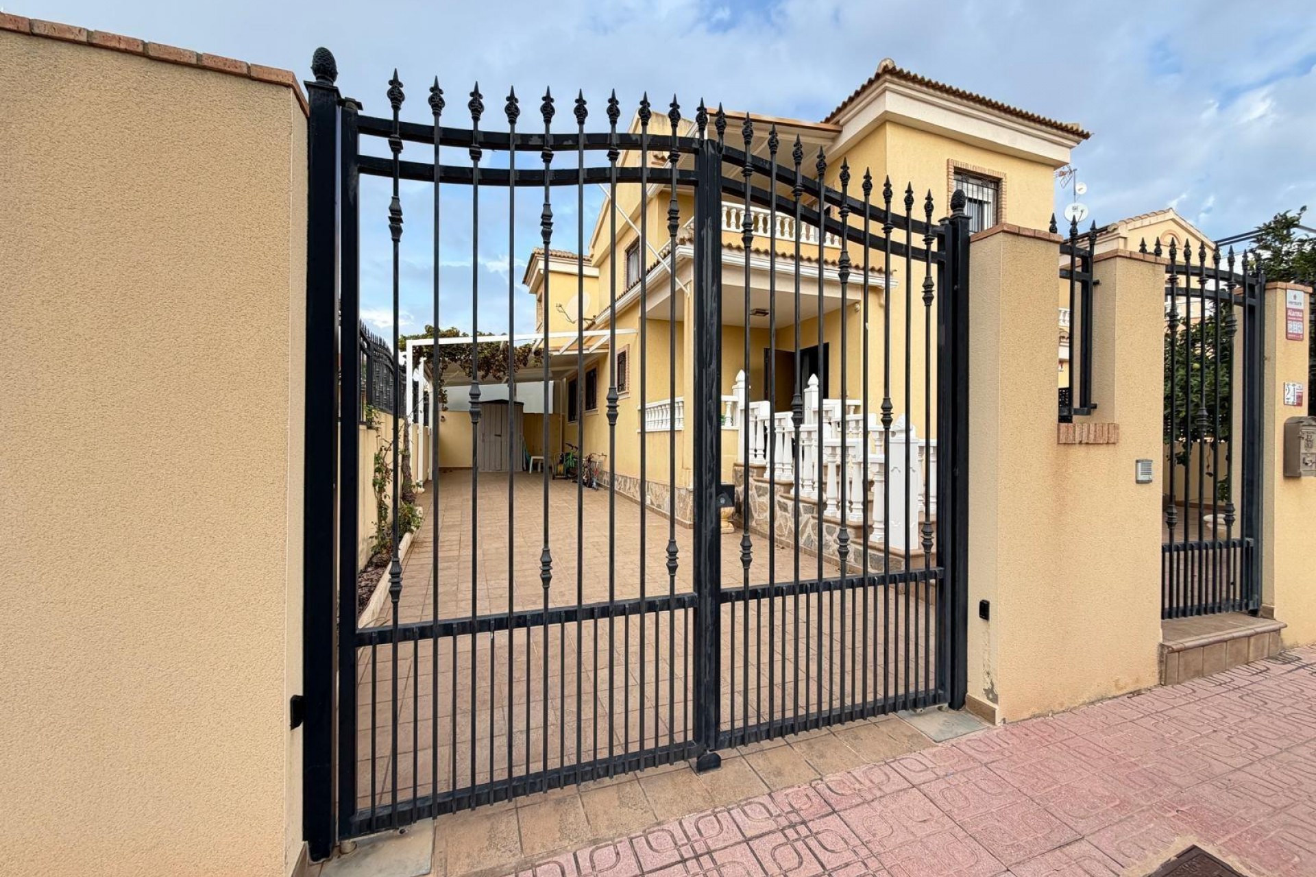 Återförsäljning - Villa -
Orihuela Costa - Lomas De Don Juan