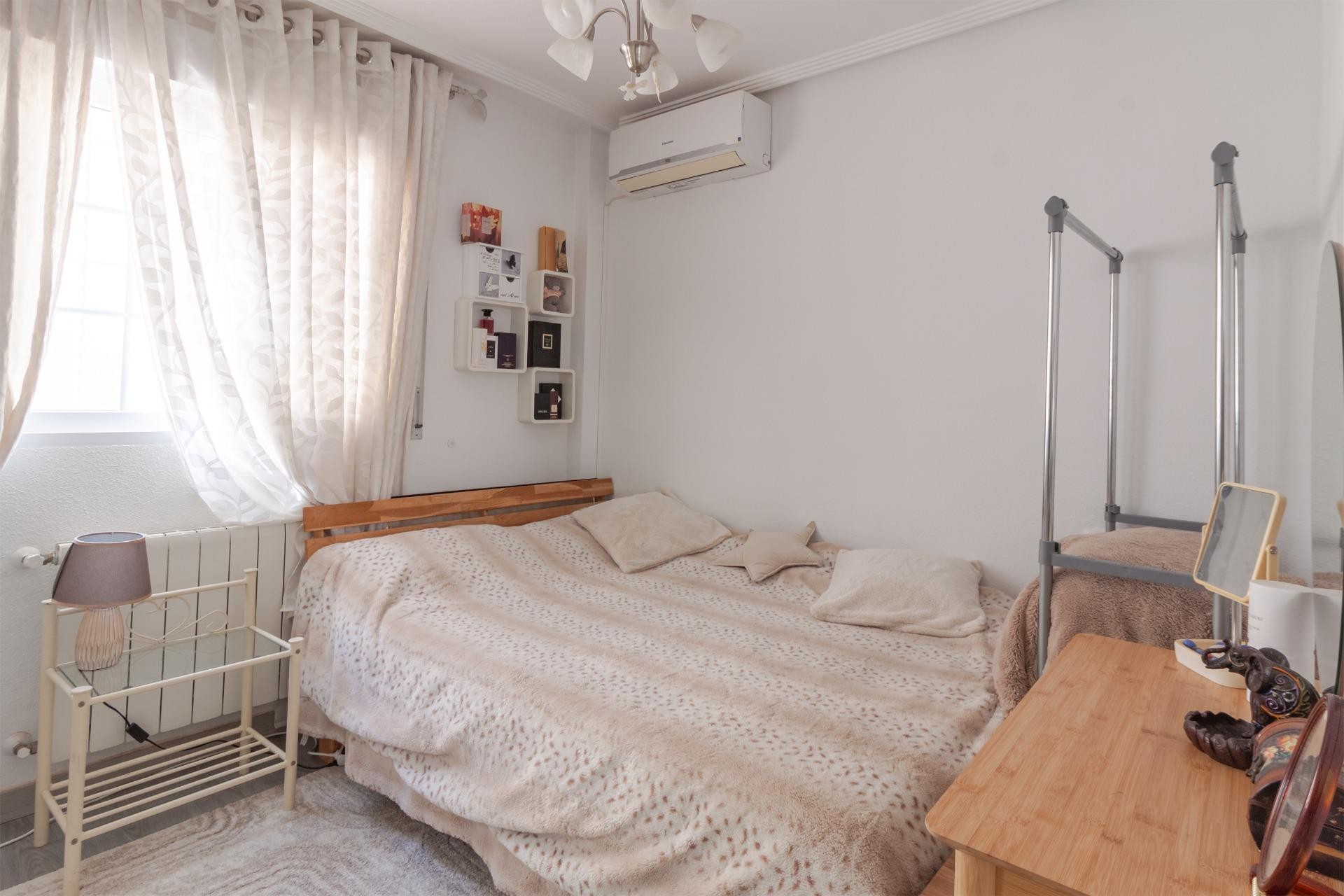 Återförsäljning - Villa -
Orihuela Costa - Los Almendros-la Florida