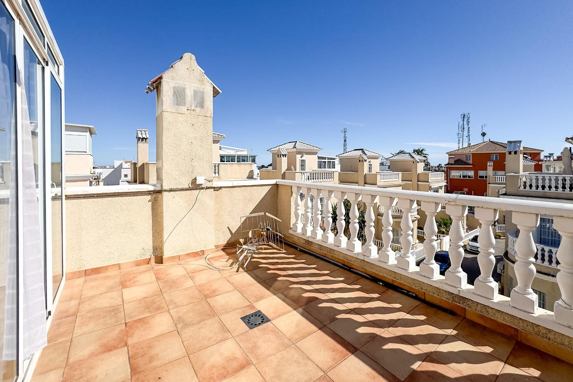 Återförsäljning - Villa -
Orihuela Costa - Los Almendros-la Florida