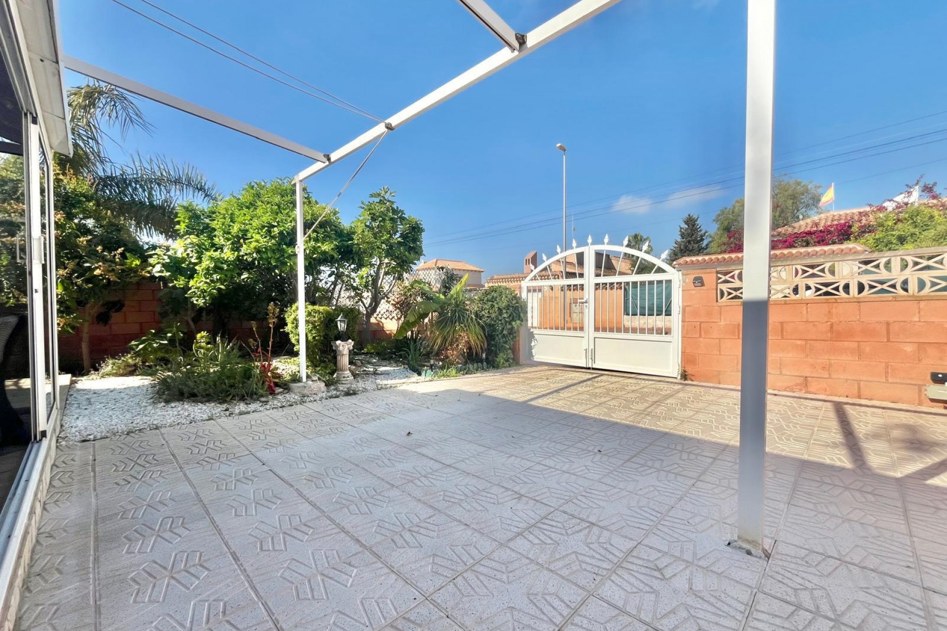 Återförsäljning - Villa -
Orihuela Costa - Los Almendros-la Florida