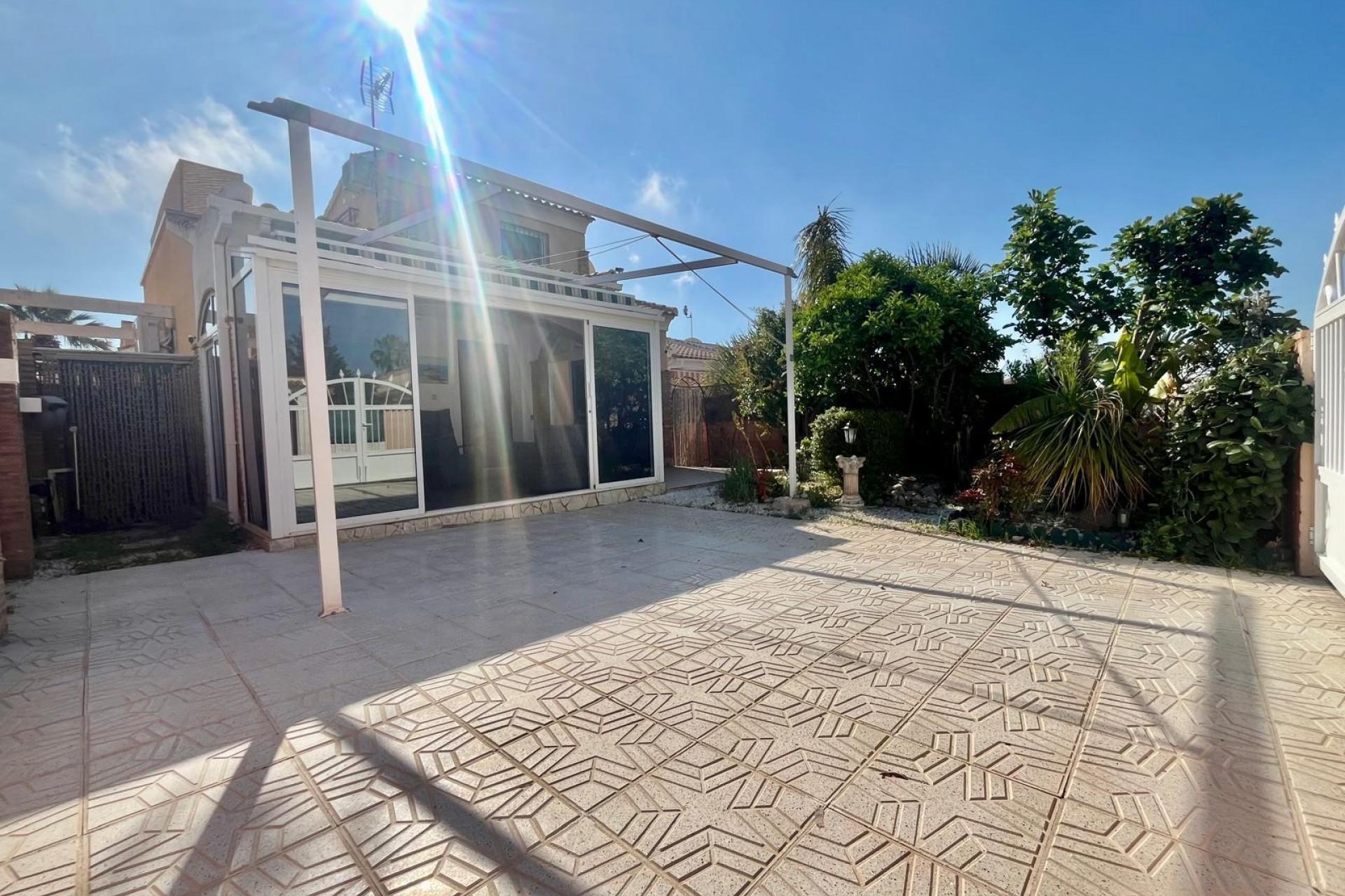 Återförsäljning - Villa -
Orihuela Costa - Los Almendros-la Florida