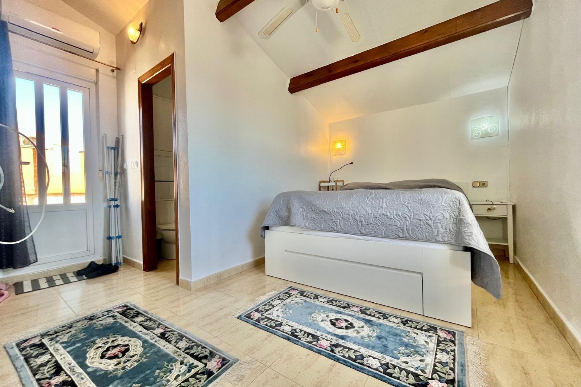Återförsäljning - Villa -
Orihuela Costa - Los Almendros-la Florida
