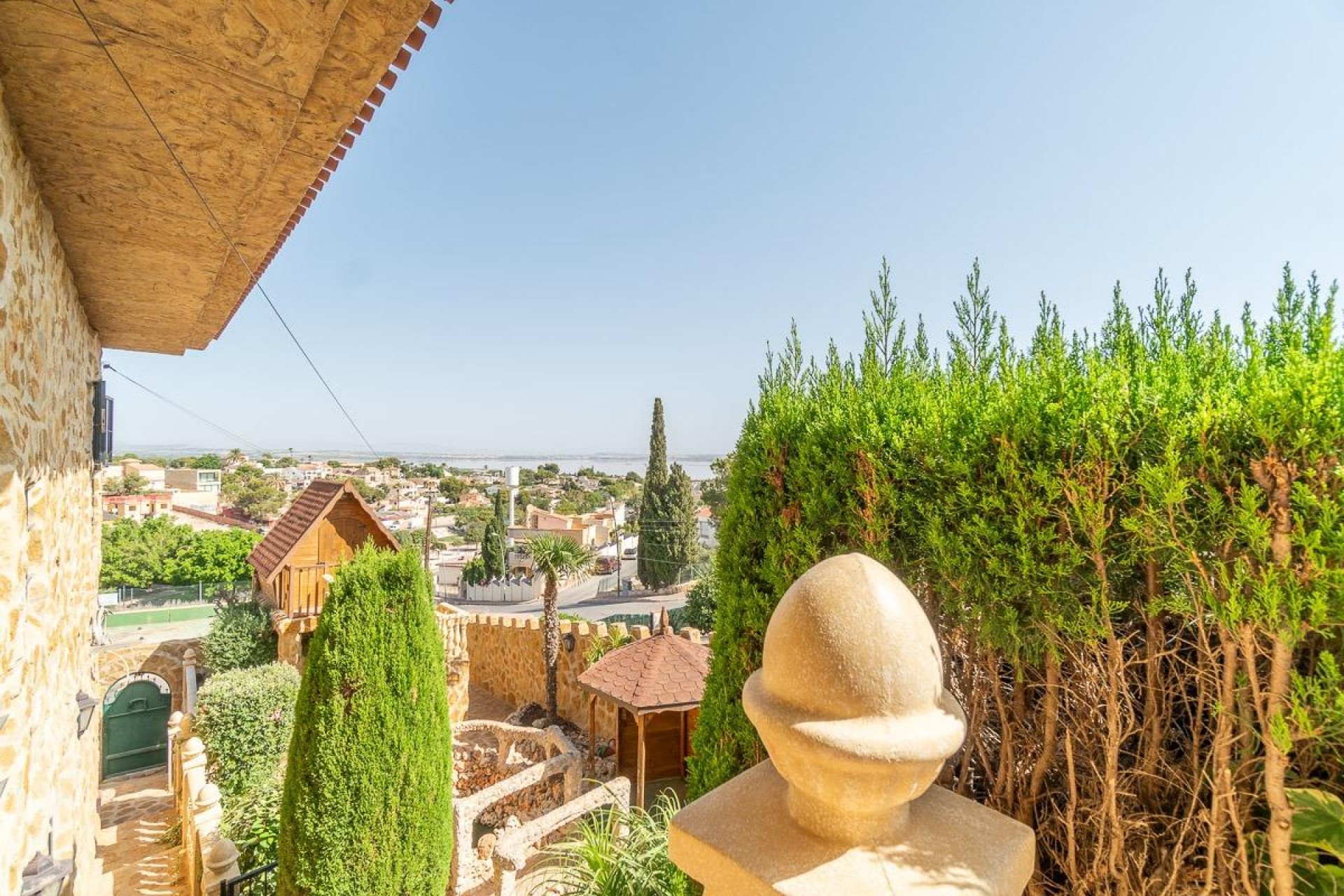 Återförsäljning - Villa -
Orihuela Costa - Los Balcones