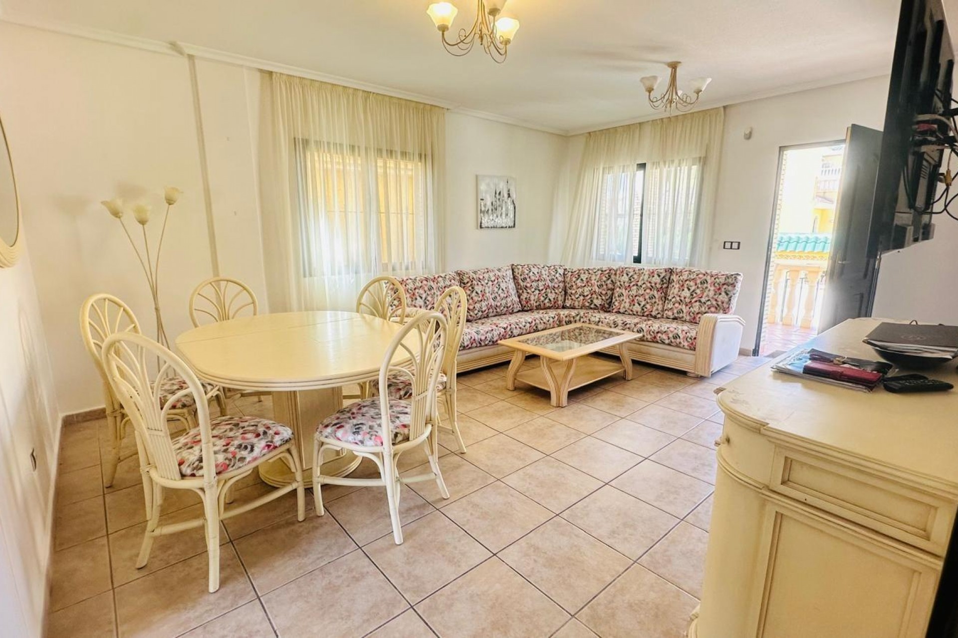 Återförsäljning - Villa -
Orihuela Costa - PAU 8