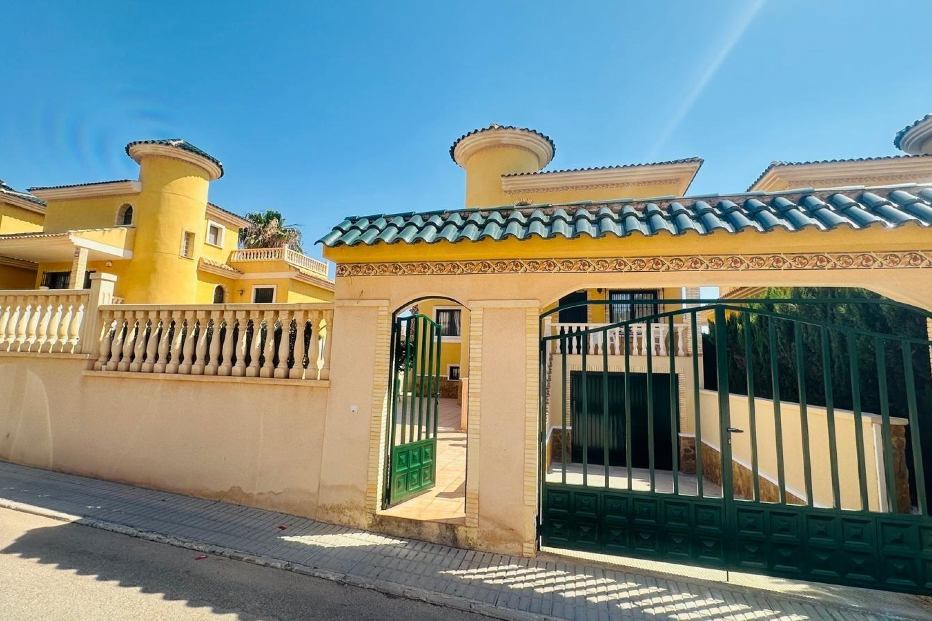 Återförsäljning - Villa -
Orihuela Costa - PAU 8