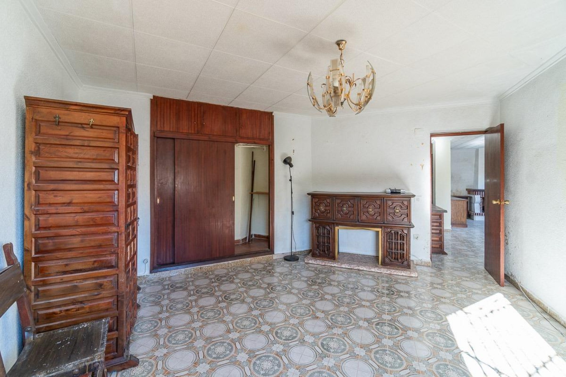 Återförsäljning - Villa -
Orihuela Costa - Punta Prima