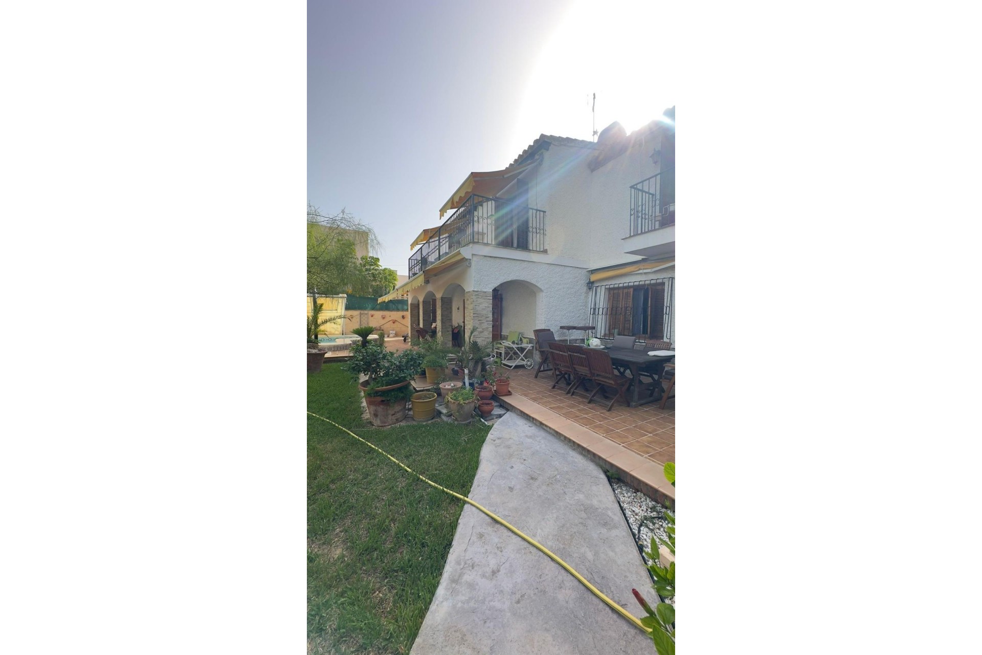 Återförsäljning - Villa -
Orihuela Costa - Punta Prima