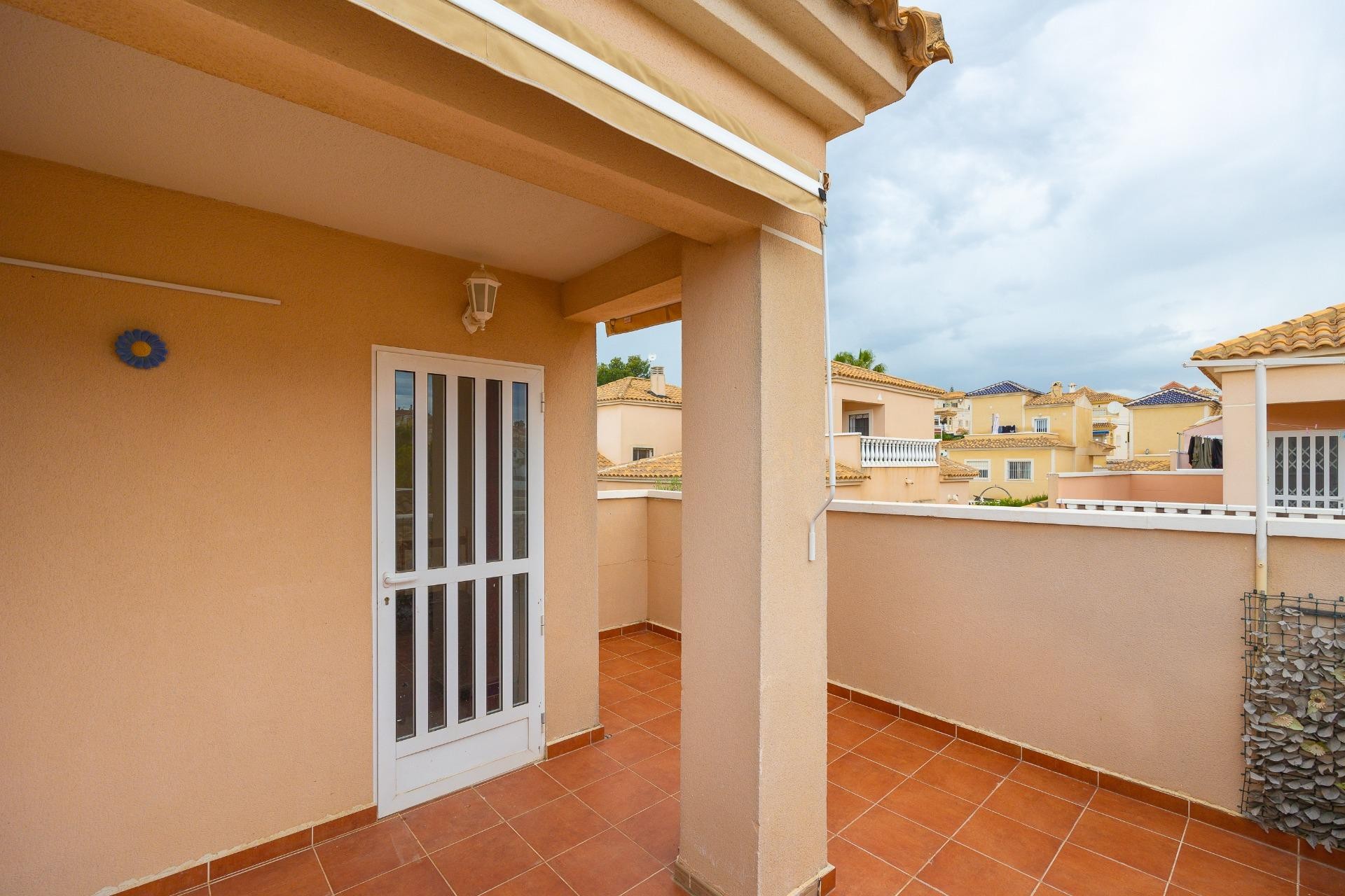 Återförsäljning - Villa -
Orihuela Costa - Villamartín-las Filipinas