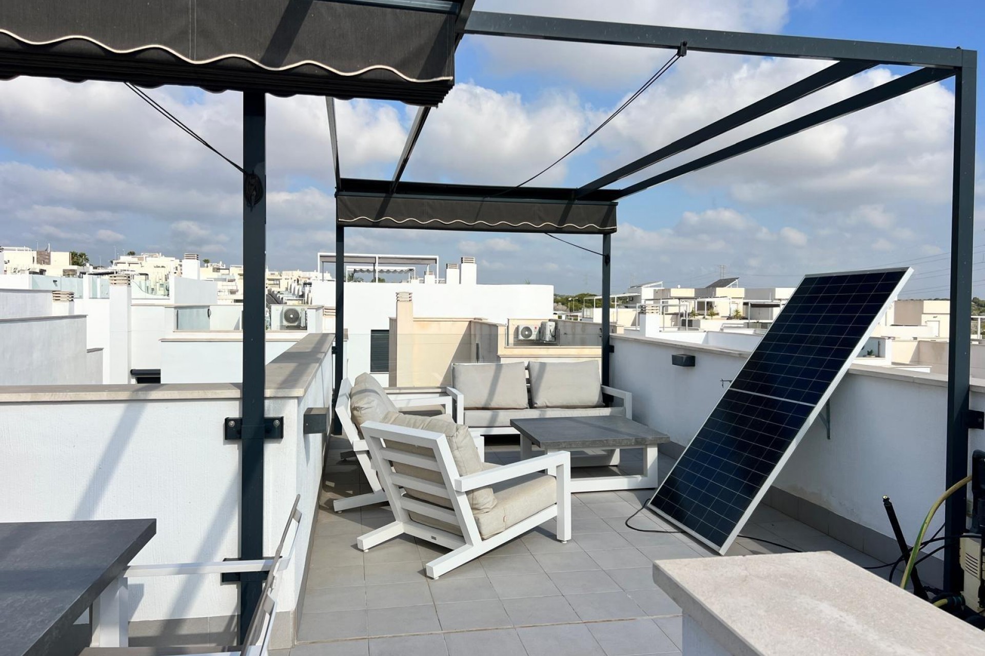 Återförsäljning - Villa -
Orihuela Costa - Villamartín-las Filipinas