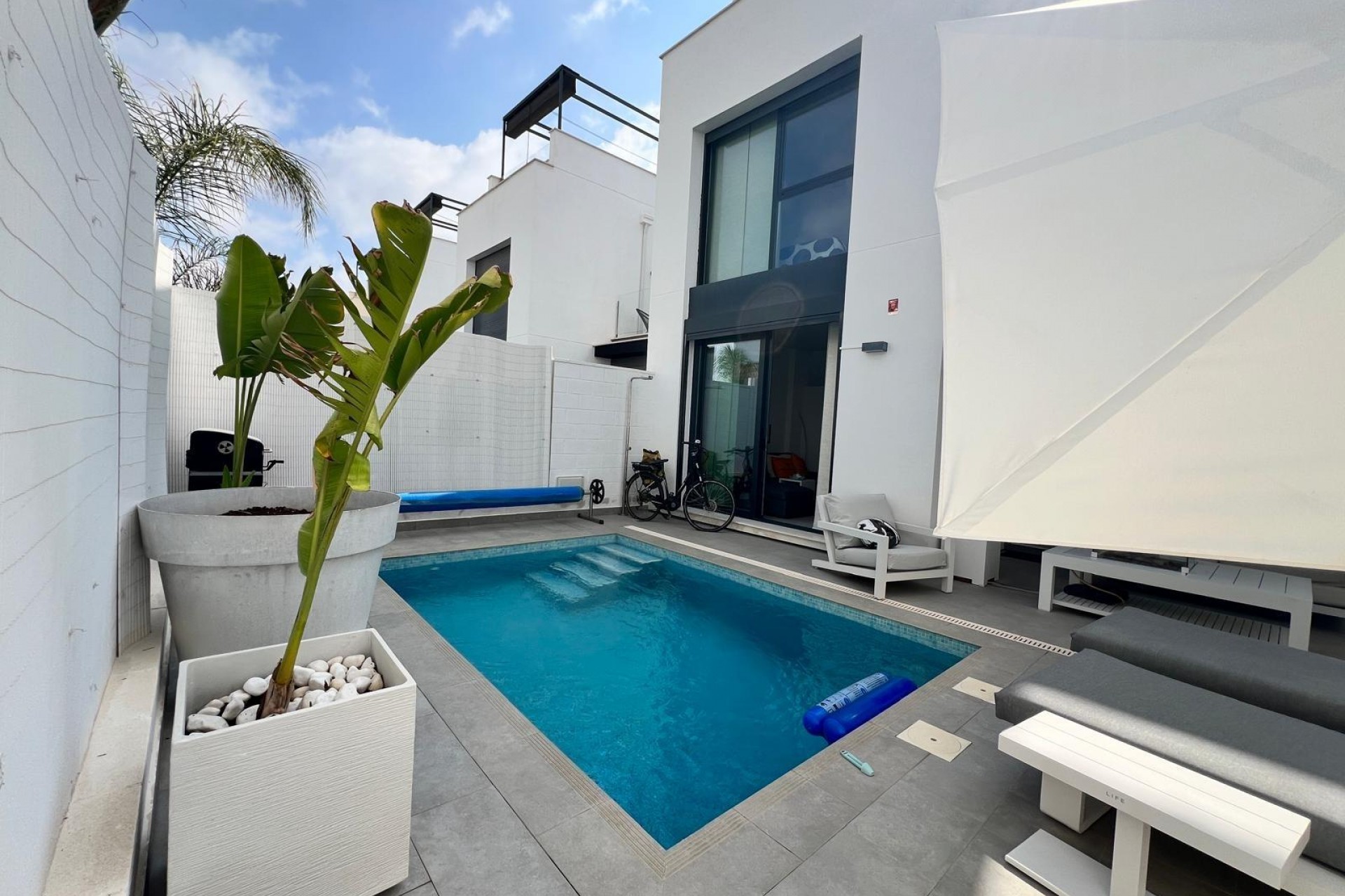Återförsäljning - Villa -
Orihuela Costa - Villamartín-las Filipinas