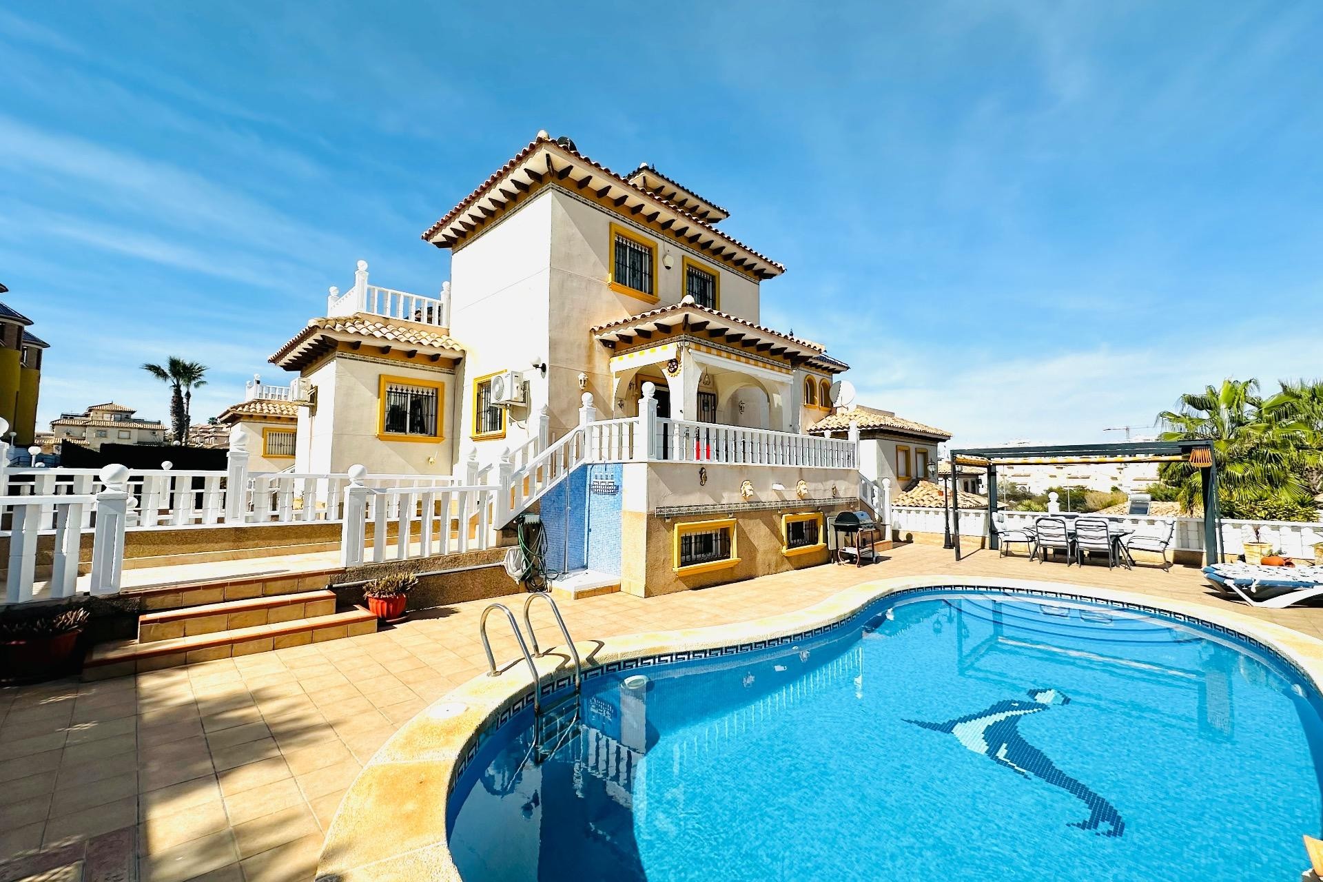 Återförsäljning - Villa -
Orihuela Costa - Villamartín