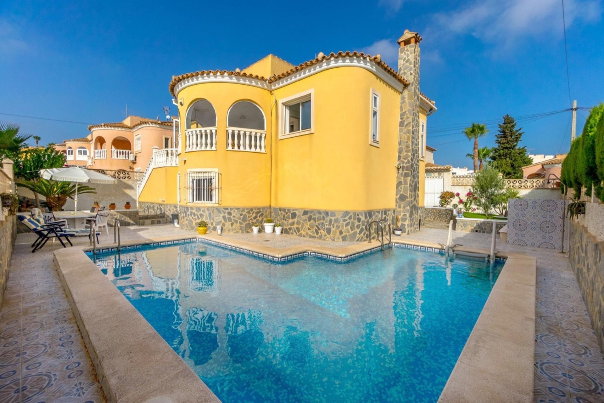 Återförsäljning - Villa -
Orihuela Costa - Villamartín