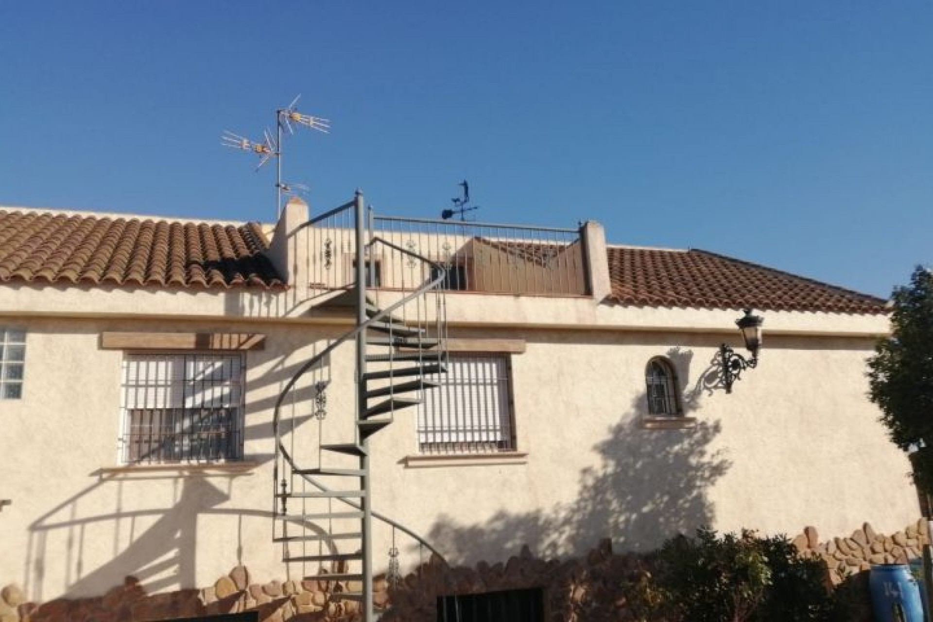 Återförsäljning - Villa -
Orihuela - Inland