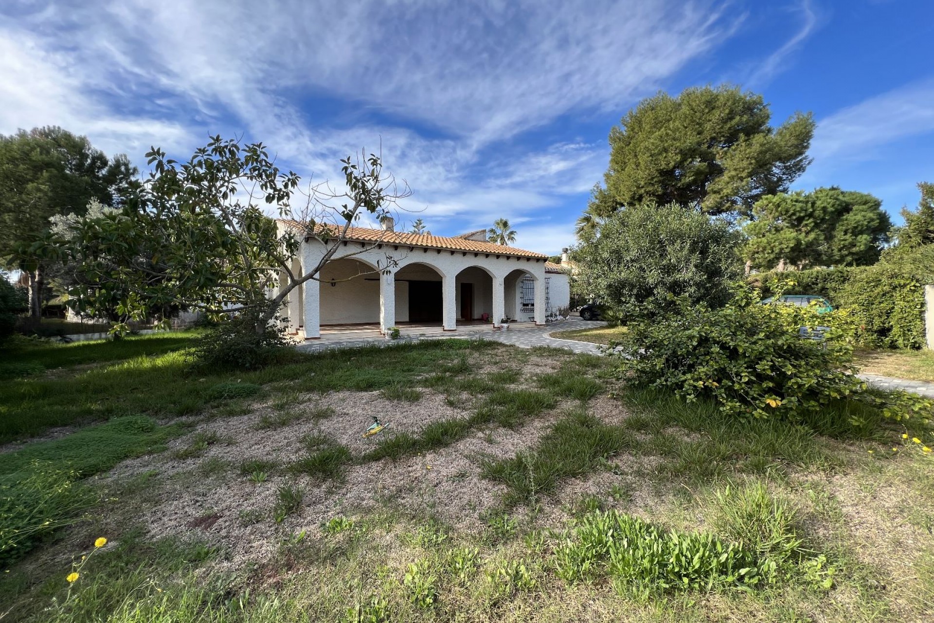 Återförsäljning - Villa -
Orihuela - Inland