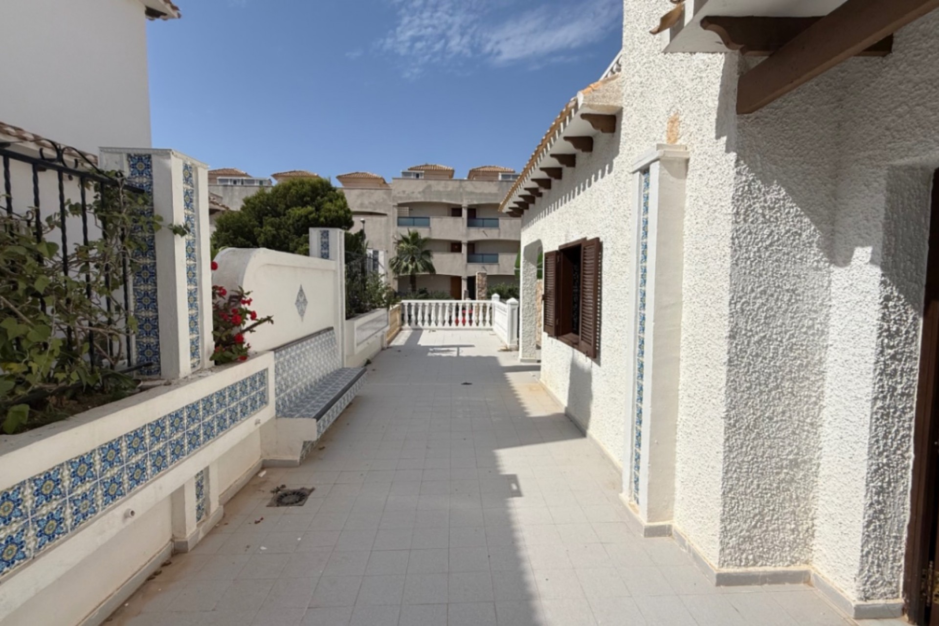 Återförsäljning - Villa -
Orihuela - Inland