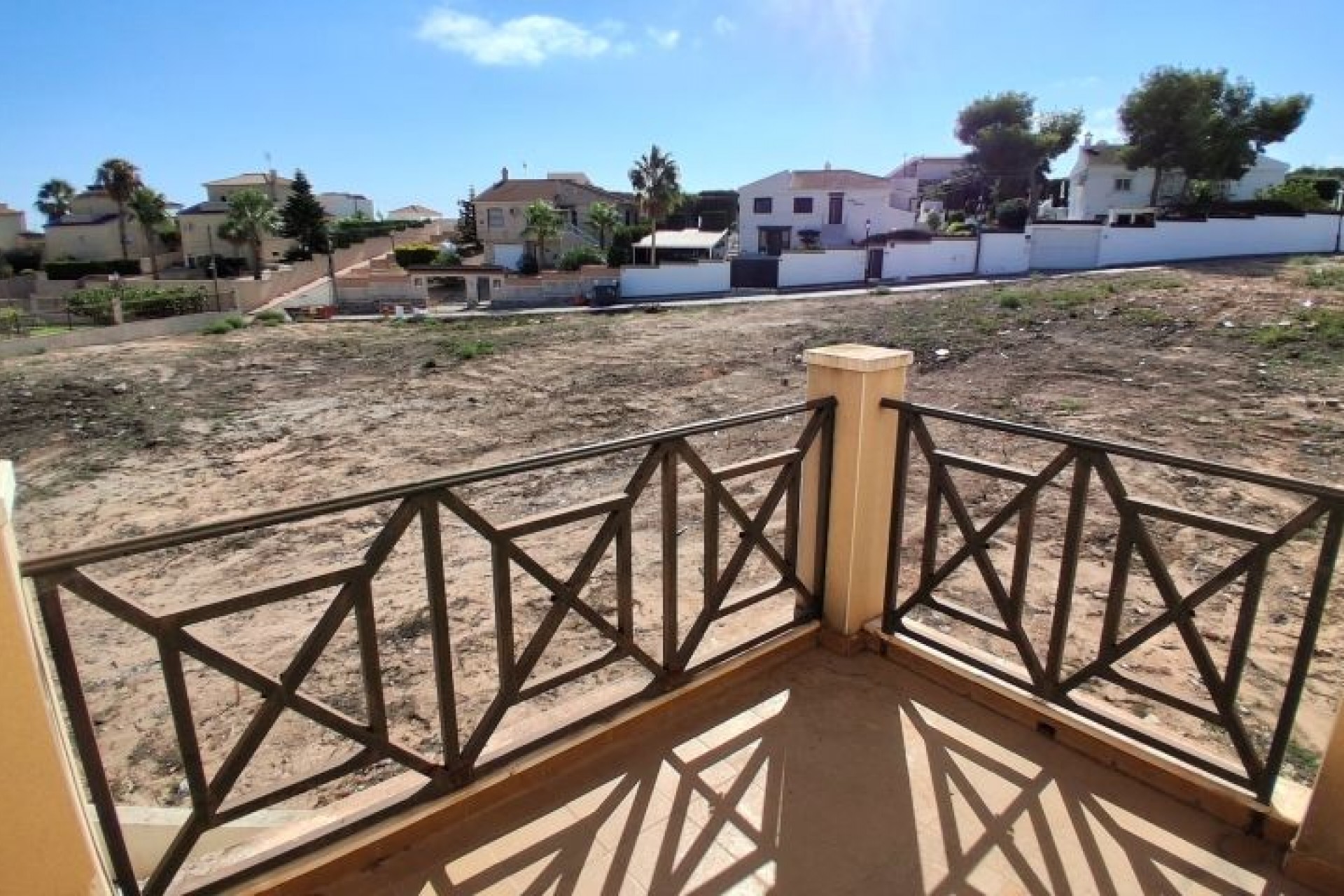 Återförsäljning - Villa -
Orihuela - Inland