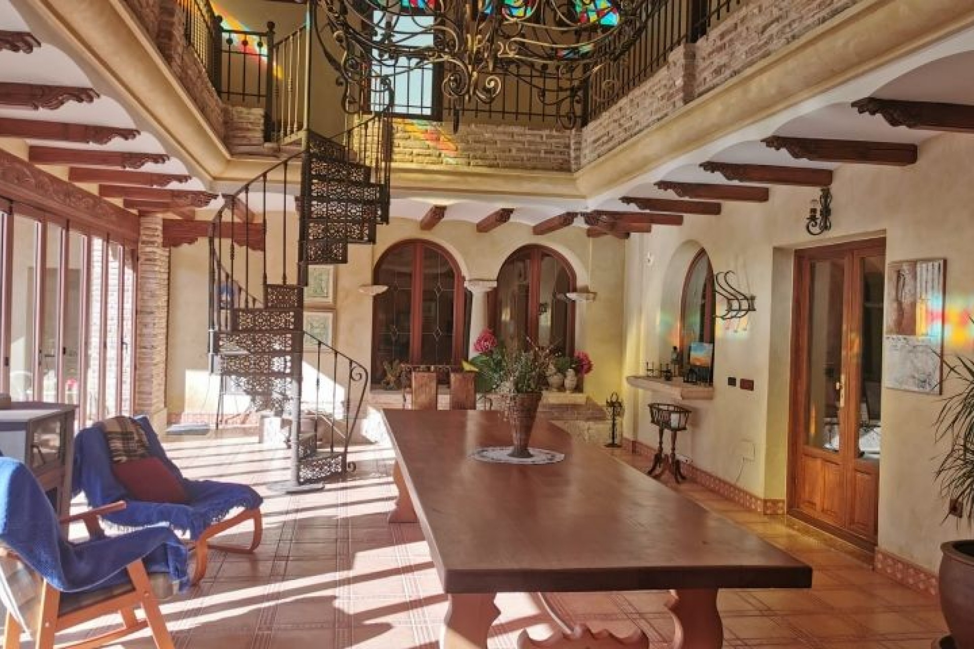 Återförsäljning - Villa -
Orihuela - Inland