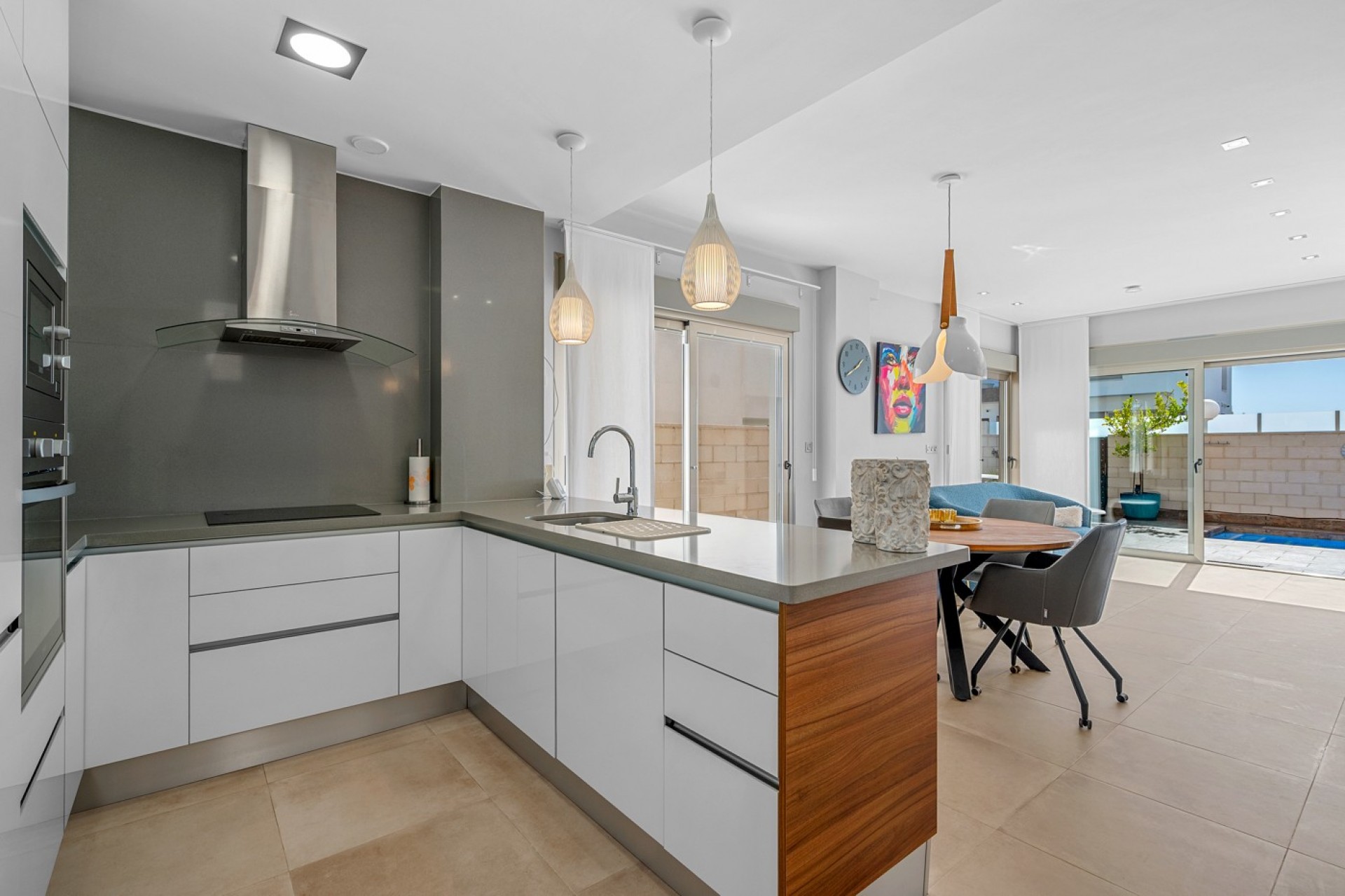 Återförsäljning - Villa -
Orihuela - Inland