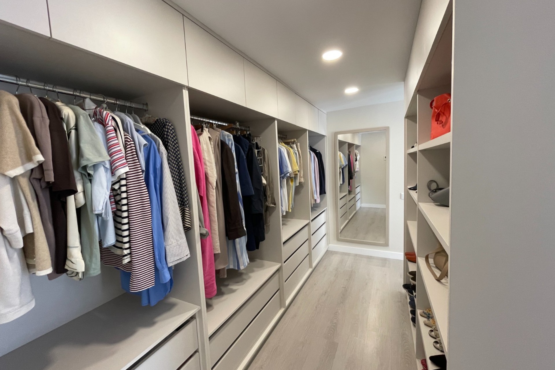 Återförsäljning - Villa -
Orihuela - Inland