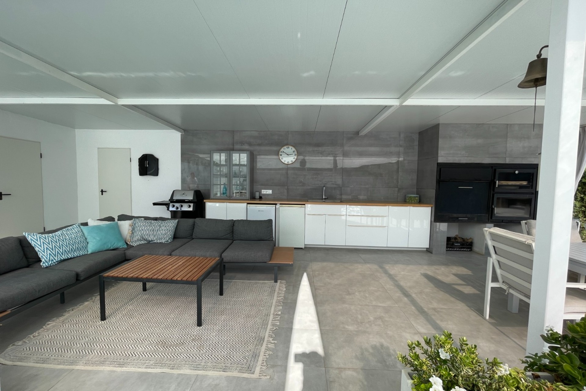 Återförsäljning - Villa -
Orihuela - Inland