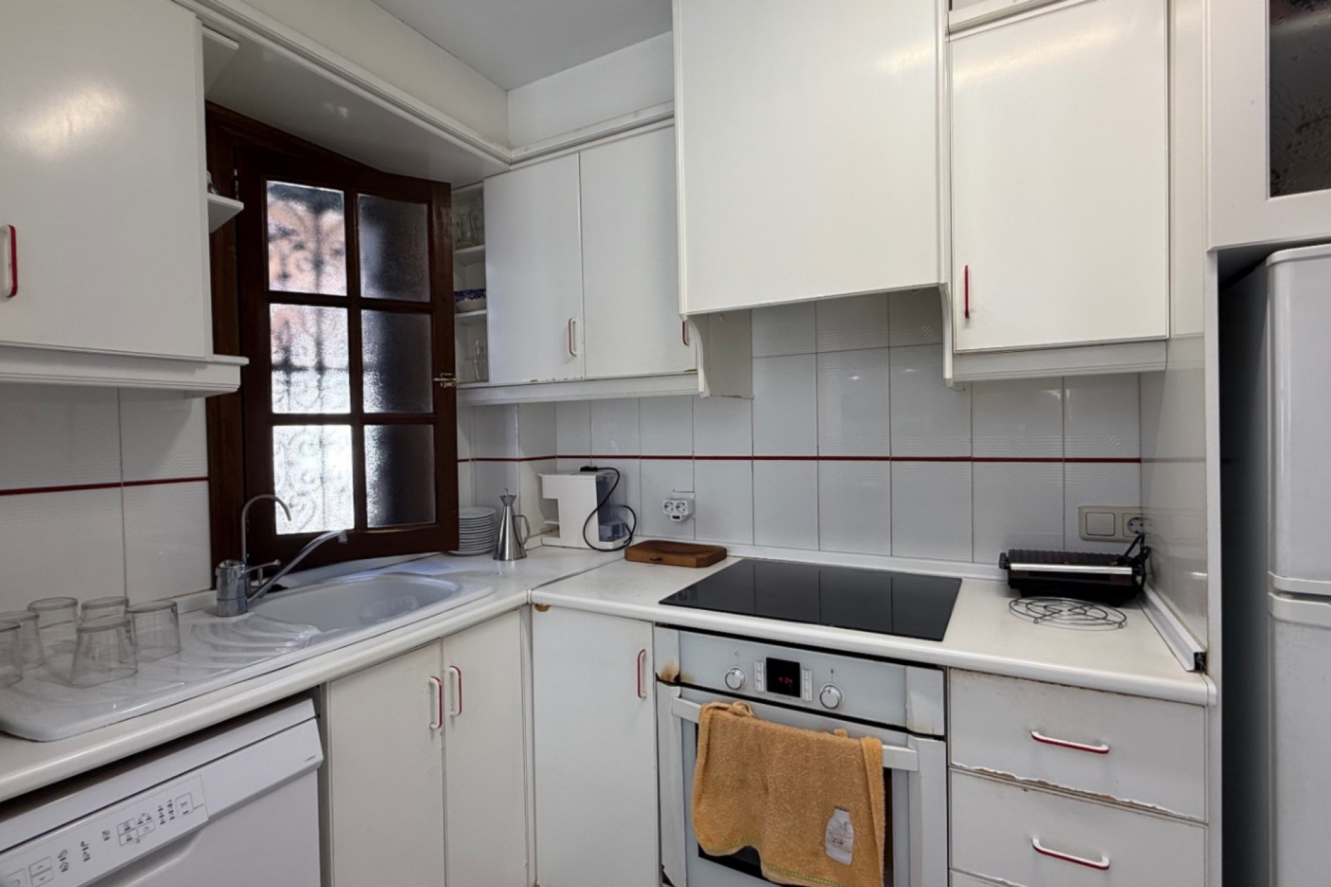 Återförsäljning - Villa -
Orihuela - Inland