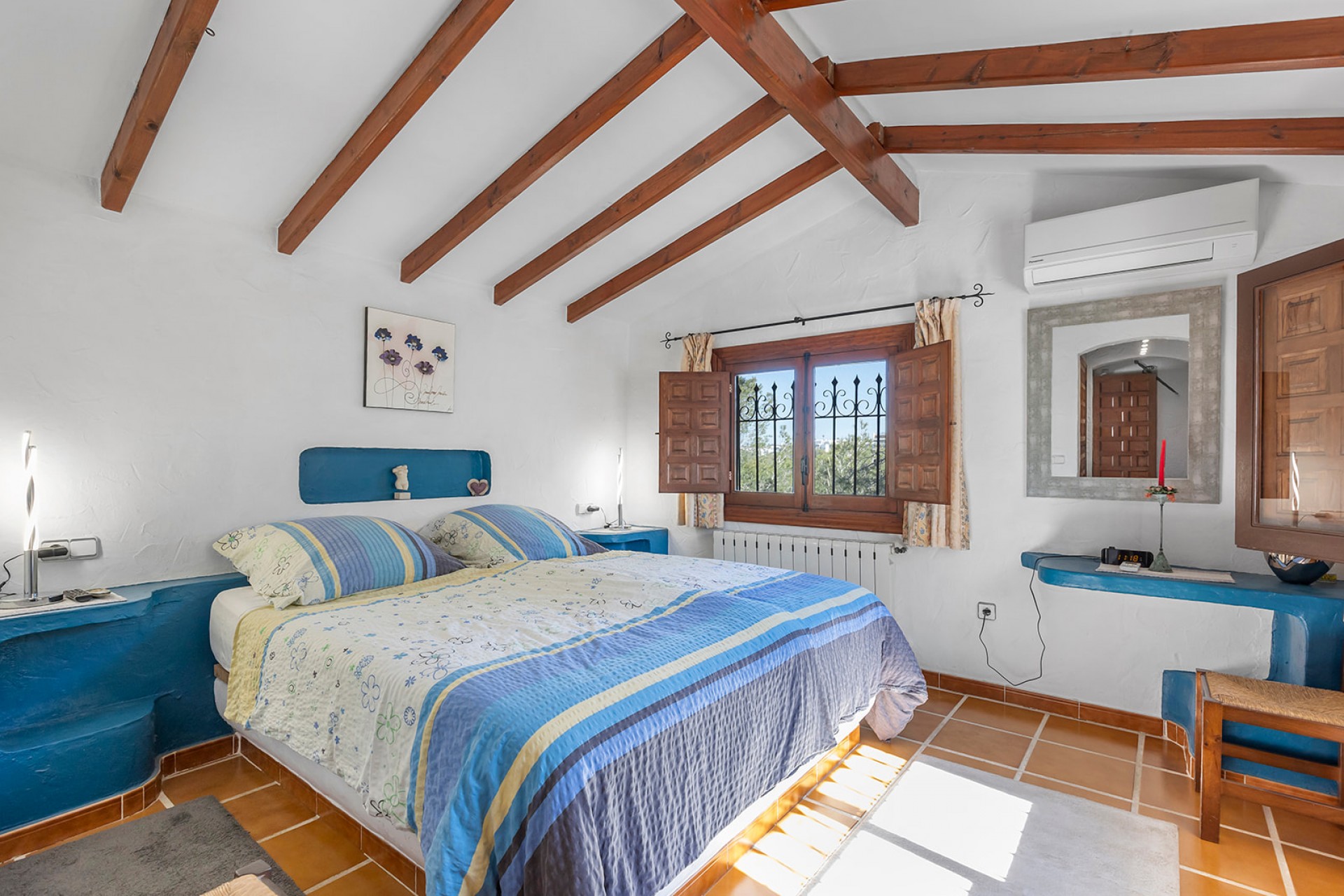 Återförsäljning - Villa -
Orihuela - Inland