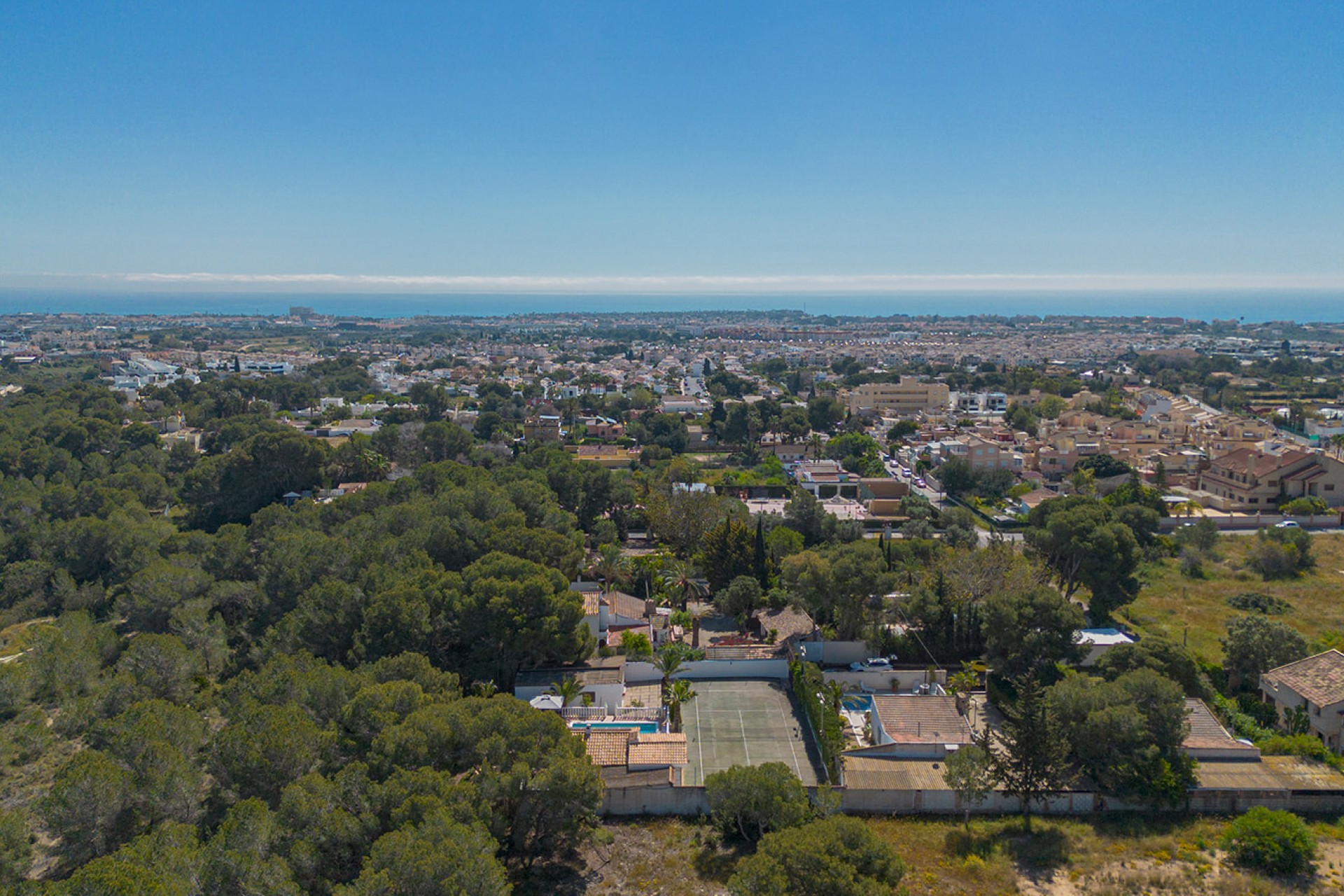 Återförsäljning - Villa -
Orihuela - Inland