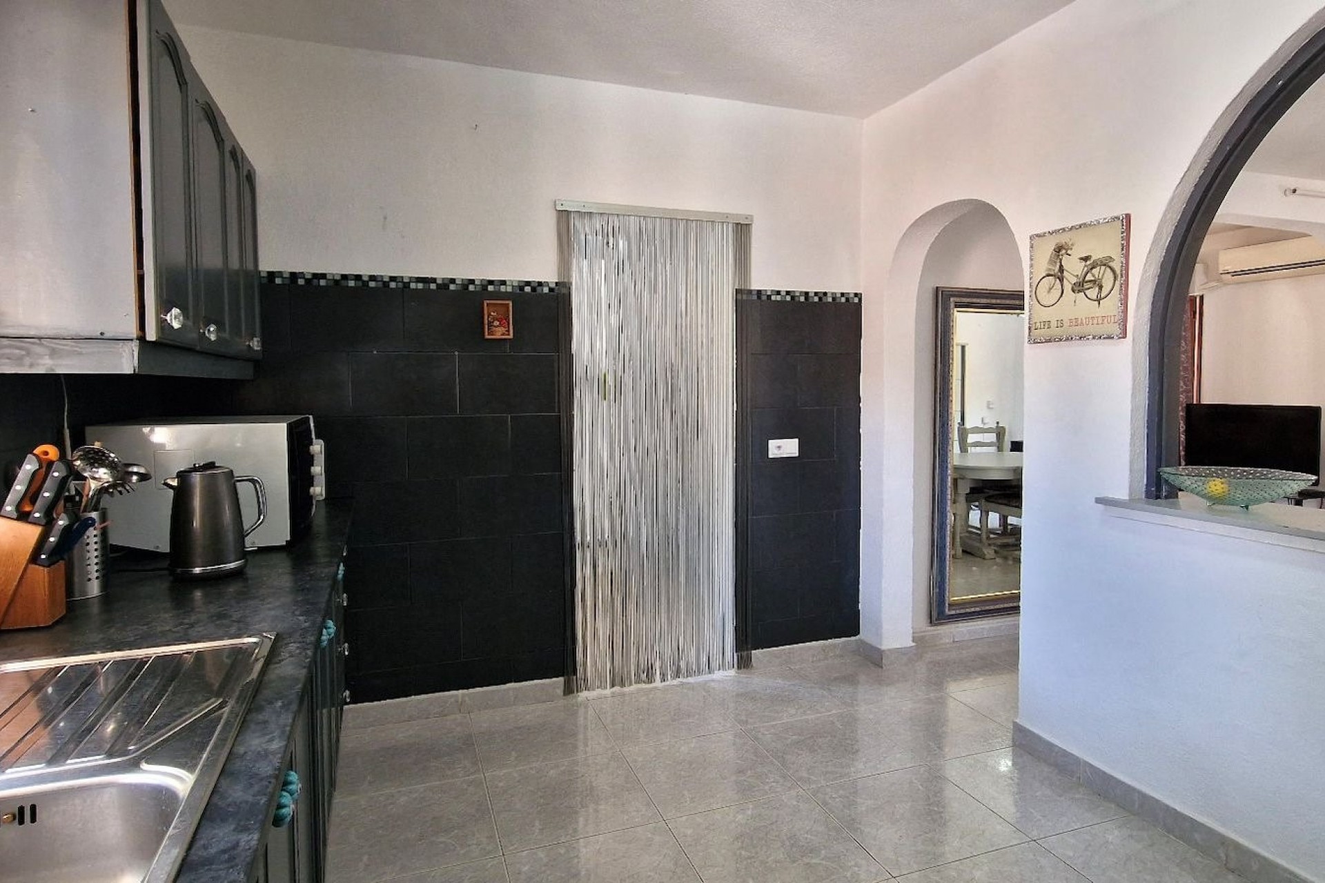 Återförsäljning - Villa -
Orihuela - Inland